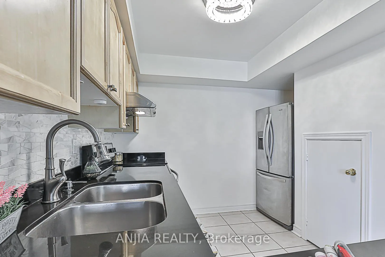 Photo 10 of Unit 253, 316 John Street, Markham, Aileen-Willowbrook — HOMEH