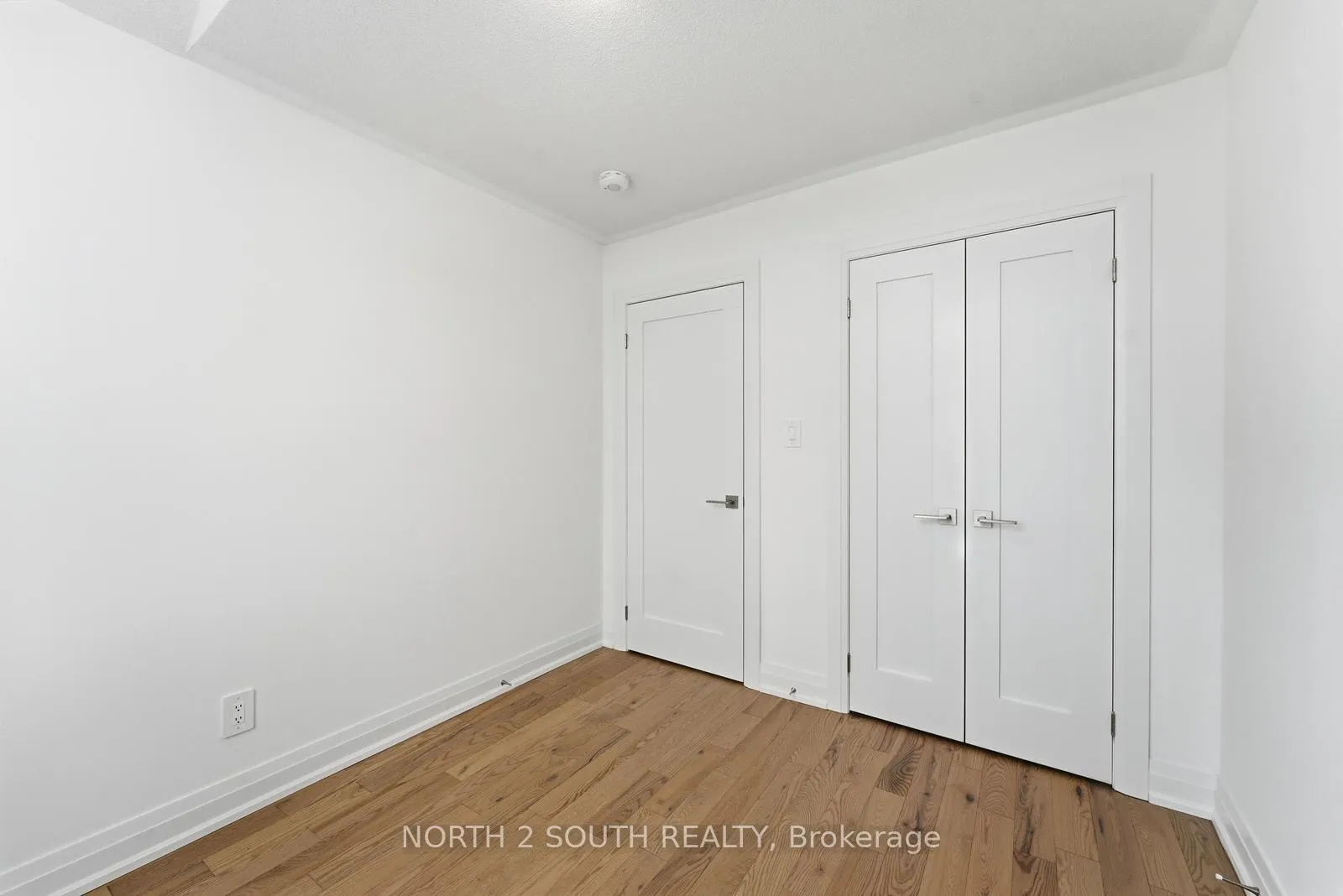 Photo 27 of 36 Virro Court, Vaughan, West Woodbridge — HOMEH