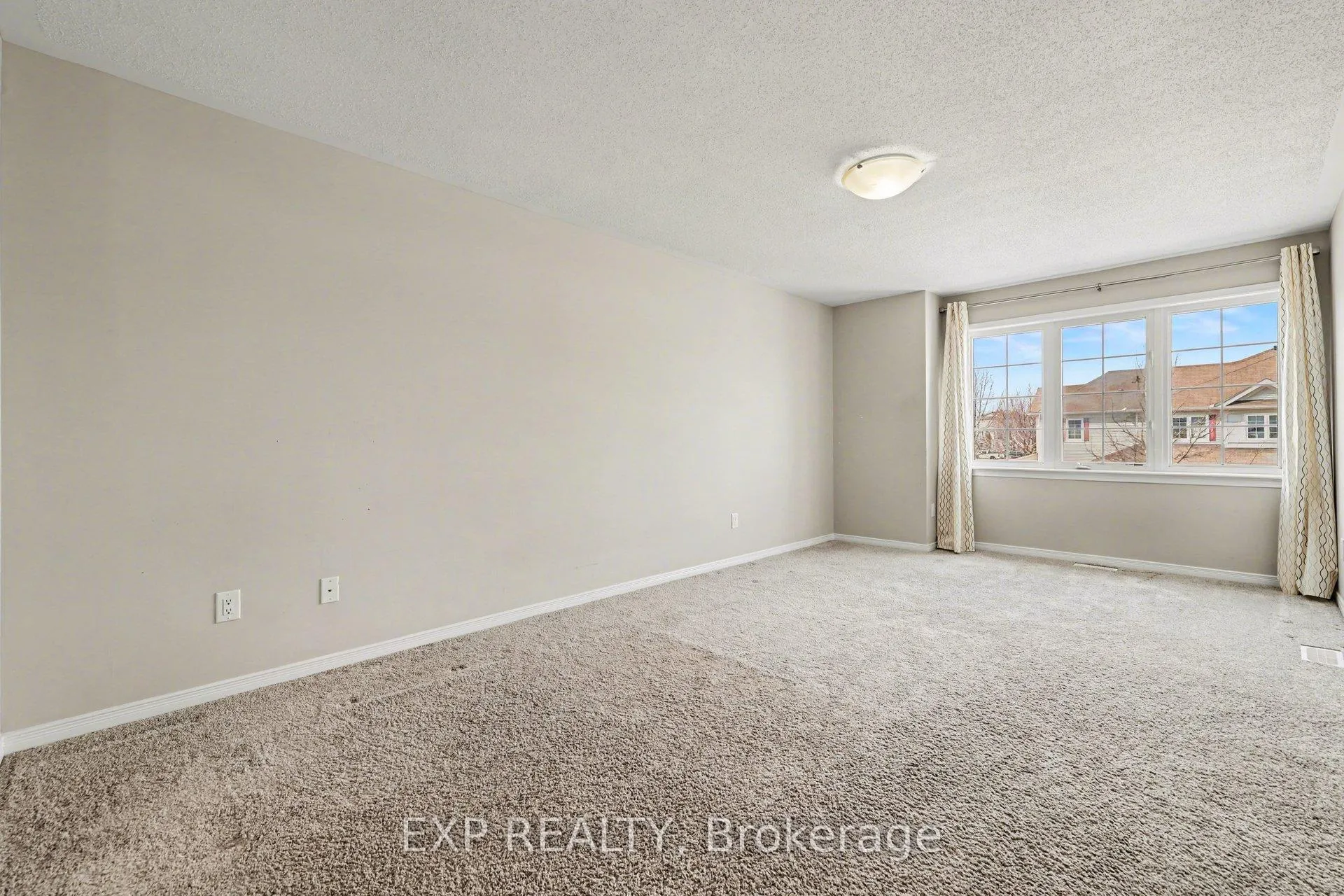Photo 19 of 450 Ashbourne Crescent, Ottawa, Barrhaven - Stonebridge — HOMEH