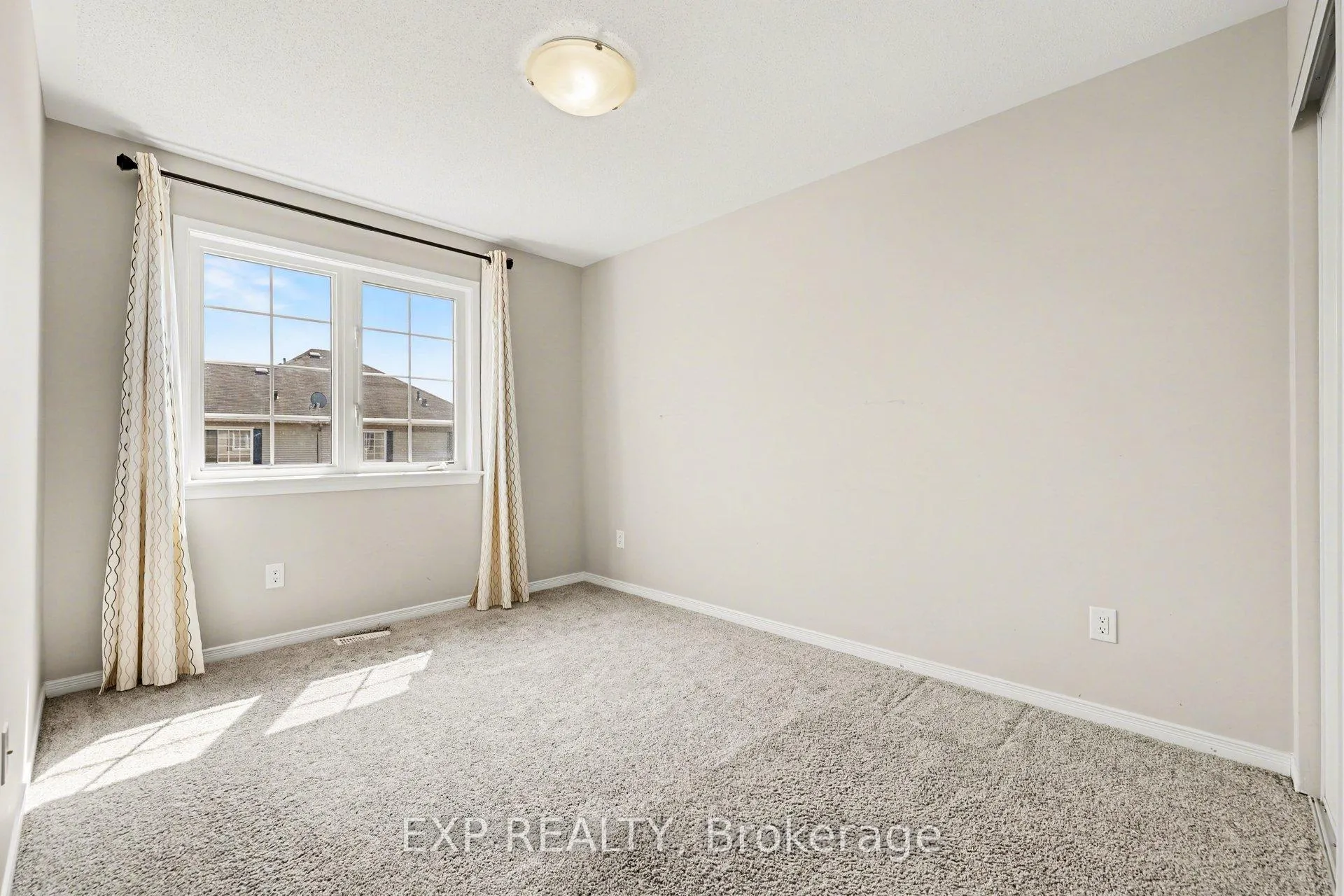 Photo 21 of 450 Ashbourne Crescent, Ottawa, Barrhaven - Stonebridge — HOMEH