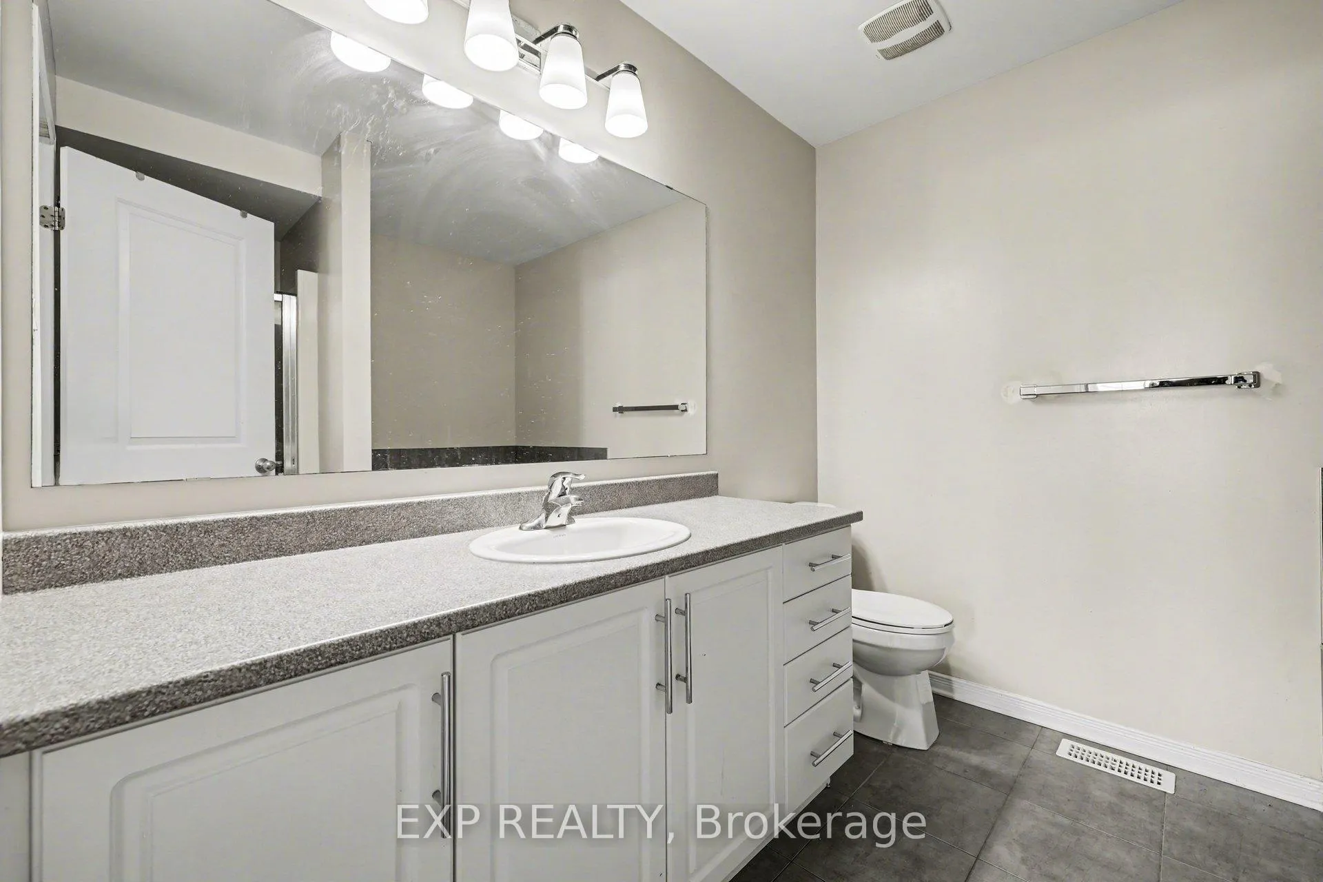 Photo 23 of 450 Ashbourne Crescent, Ottawa, Barrhaven - Stonebridge — HOMEH