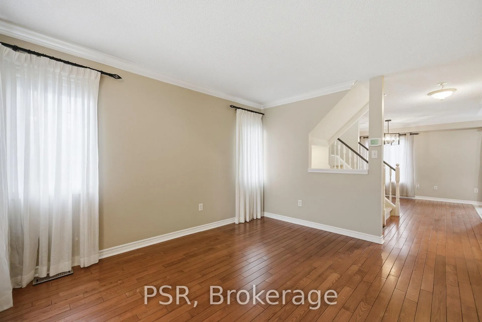 Photo 11 of 164 Bottrell Street, Clarington, Bowmanville — HOMEH