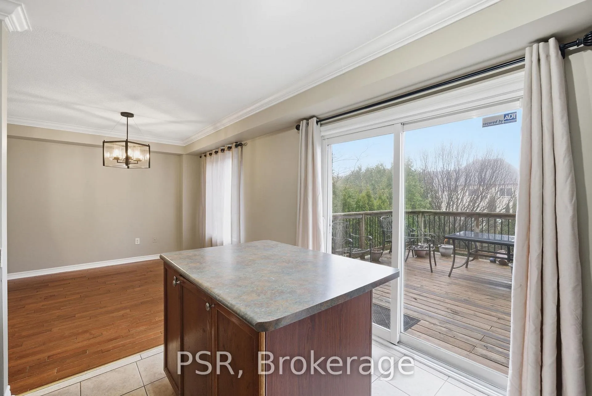 Photo 15 of 164 Bottrell Street, Clarington, Bowmanville — HOMEH