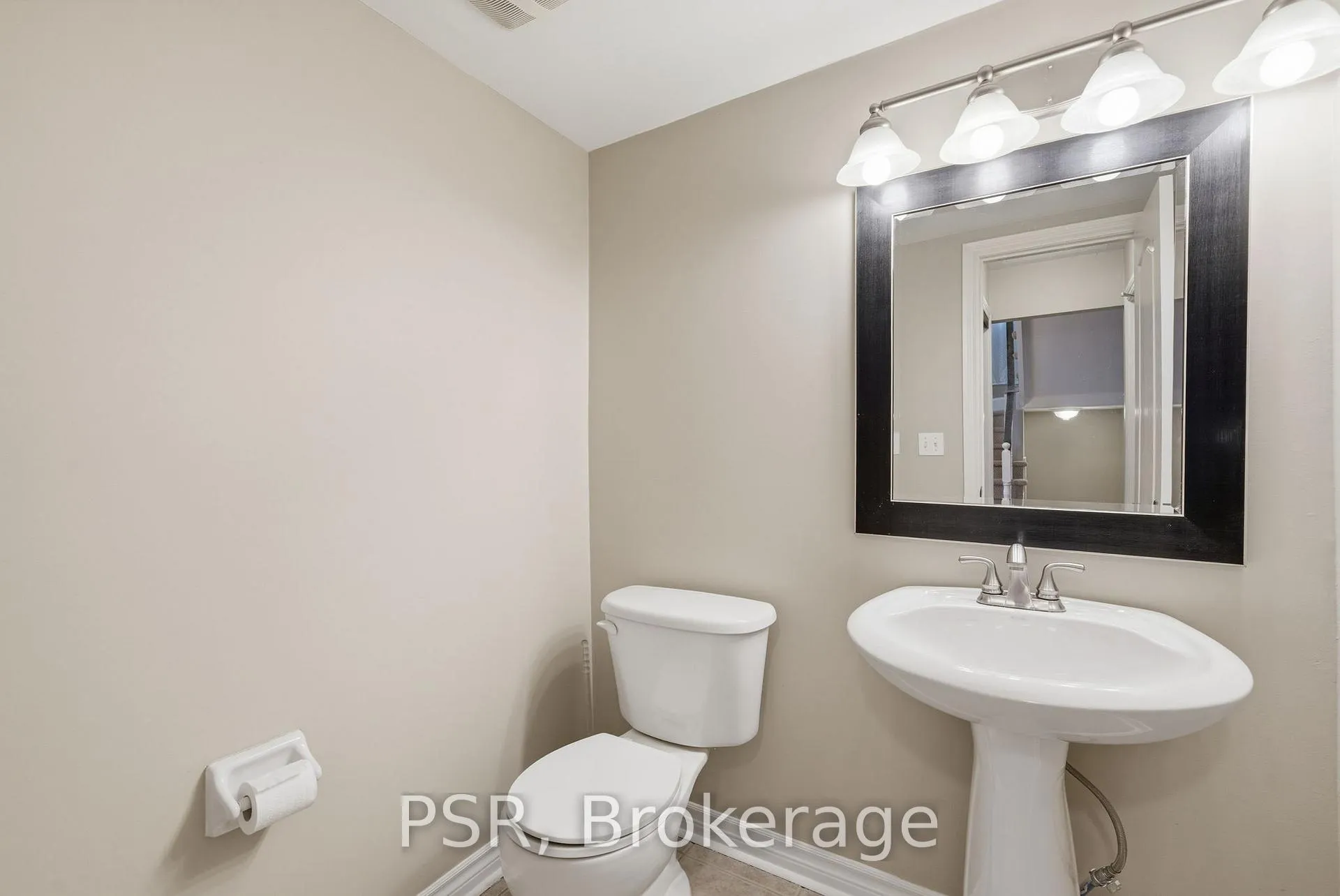 Photo 34 of 164 Bottrell Street, Clarington, Bowmanville — HOMEH