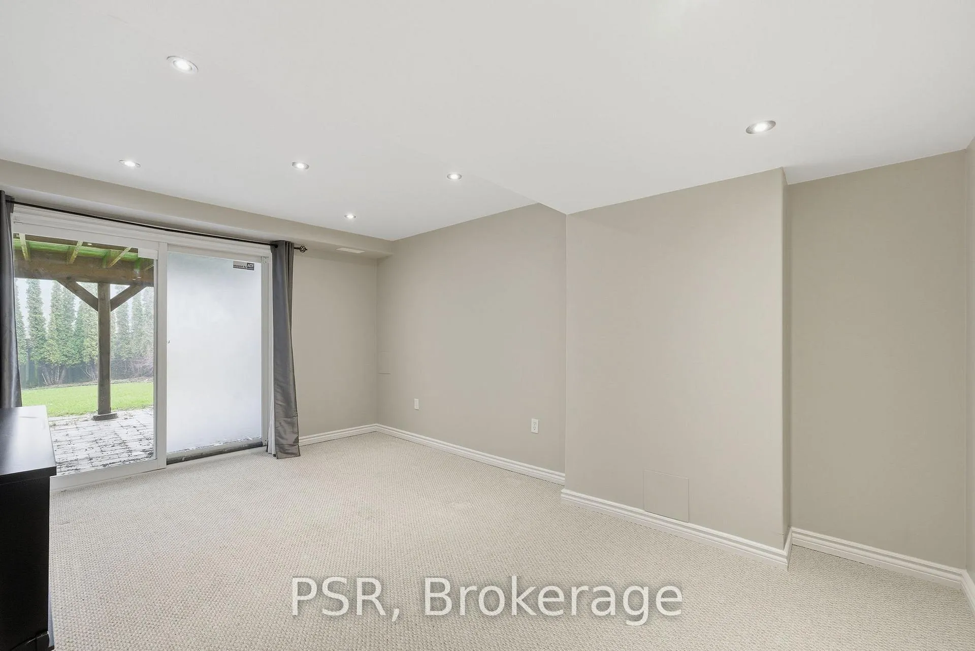 Photo 38 of 164 Bottrell Street, Clarington, Bowmanville — HOMEH