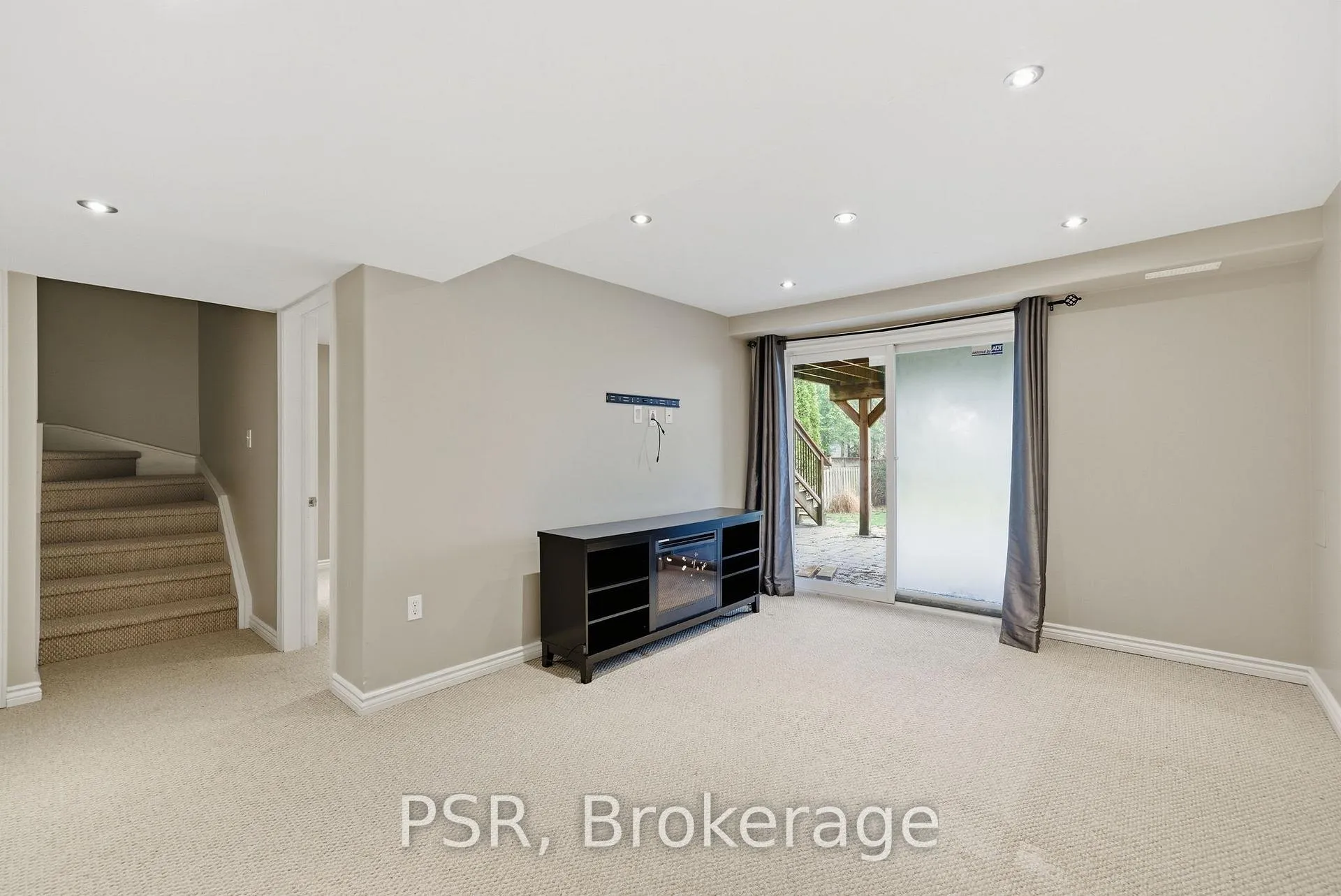 Photo 39 of 164 Bottrell Street, Clarington, Bowmanville — HOMEH