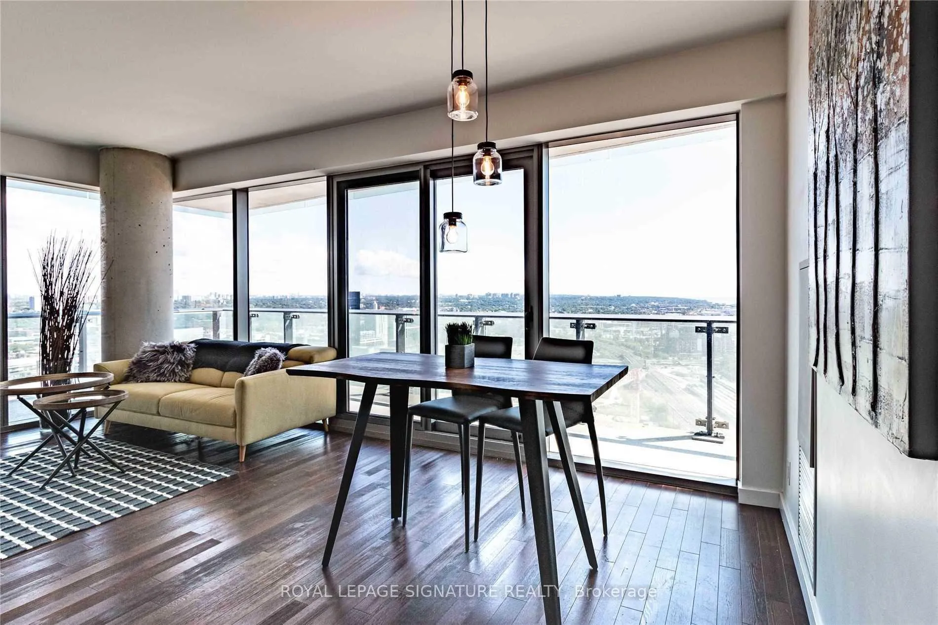 Photo 5 of Unit 3204, 390 Cherry Street, Toronto, Waterfront Communities — HOMEH