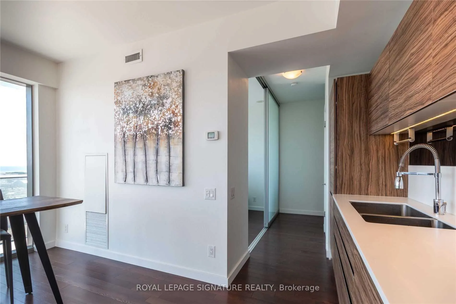 Photo 6 of Unit 3204, 390 Cherry Street, Toronto, Waterfront Communities — HOMEH