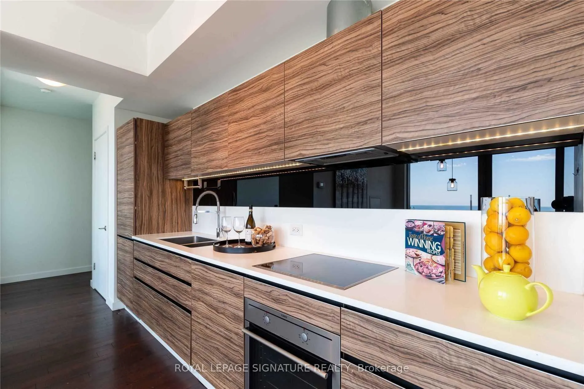 Photo 11 of Unit 3204, 390 Cherry Street, Toronto, Waterfront Communities — HOMEH