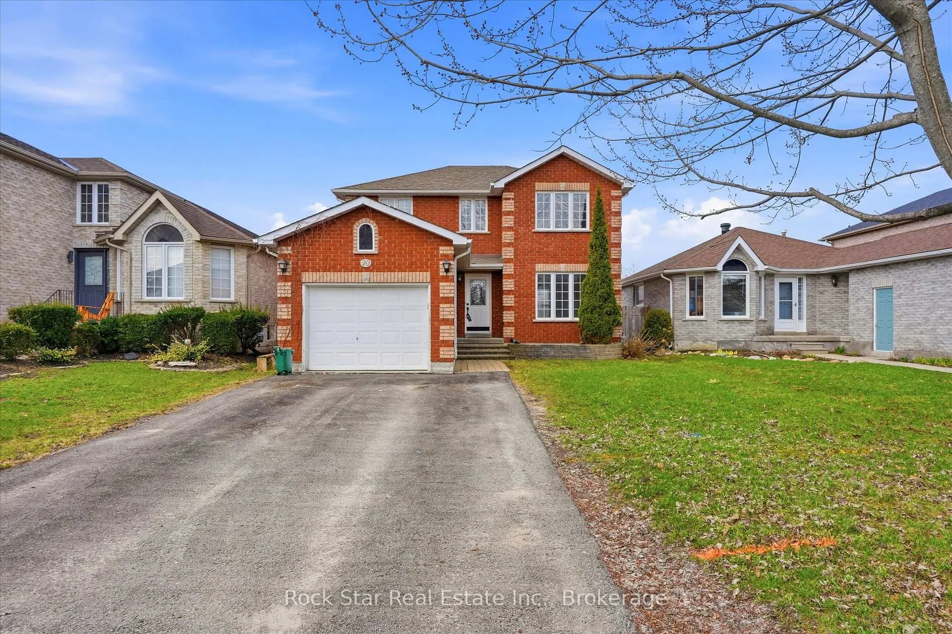 Photo 1 of 20 Knupp Road, Barrie, Edgehill Drive — HOMEH