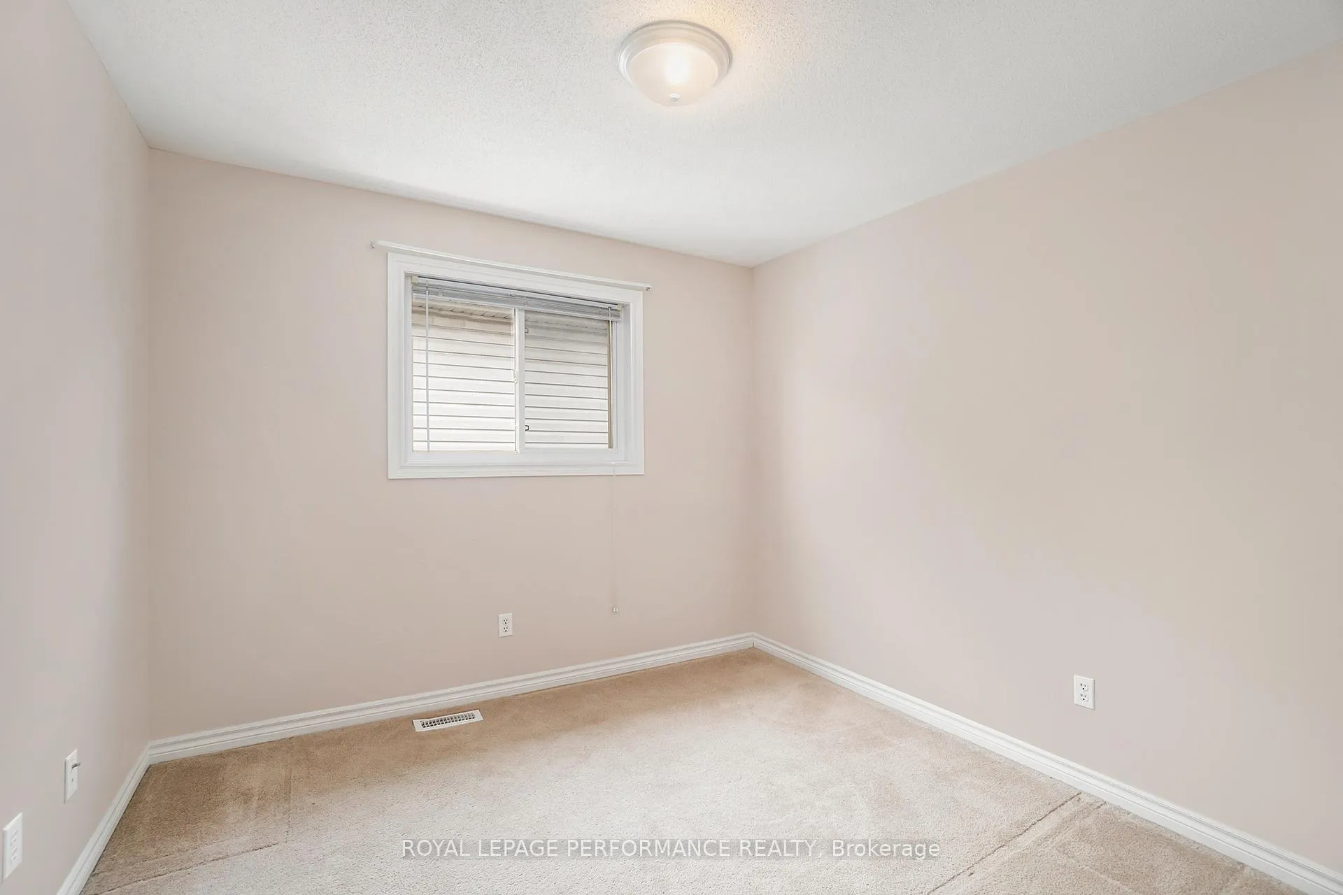 Photo 19 of 270 Trail Side Circle, Ottawa, Springridge/East Village — HOMEH