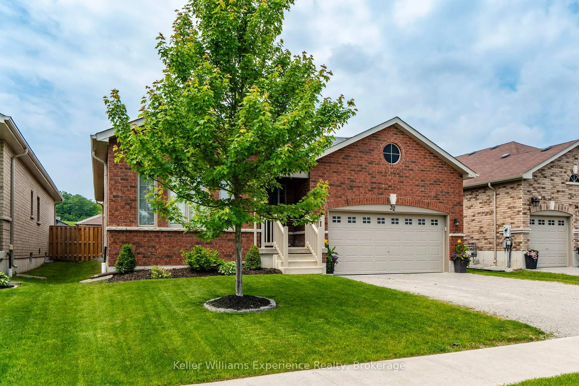Photo 3 of 32 Hatton Drive, Penetanguishene — HOMEH