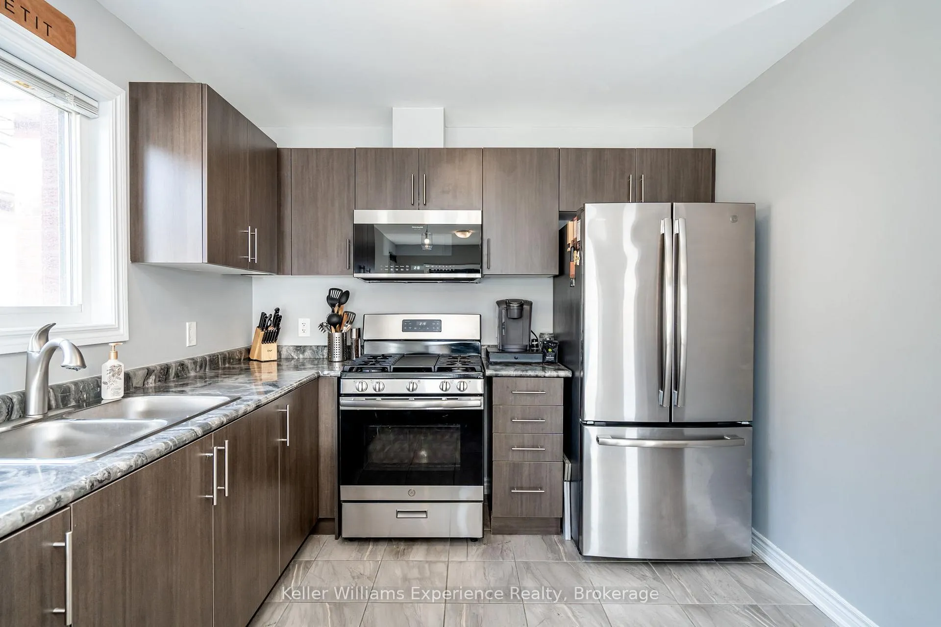Photo 8 of 32 Hatton Drive, Penetanguishene — HOMEH