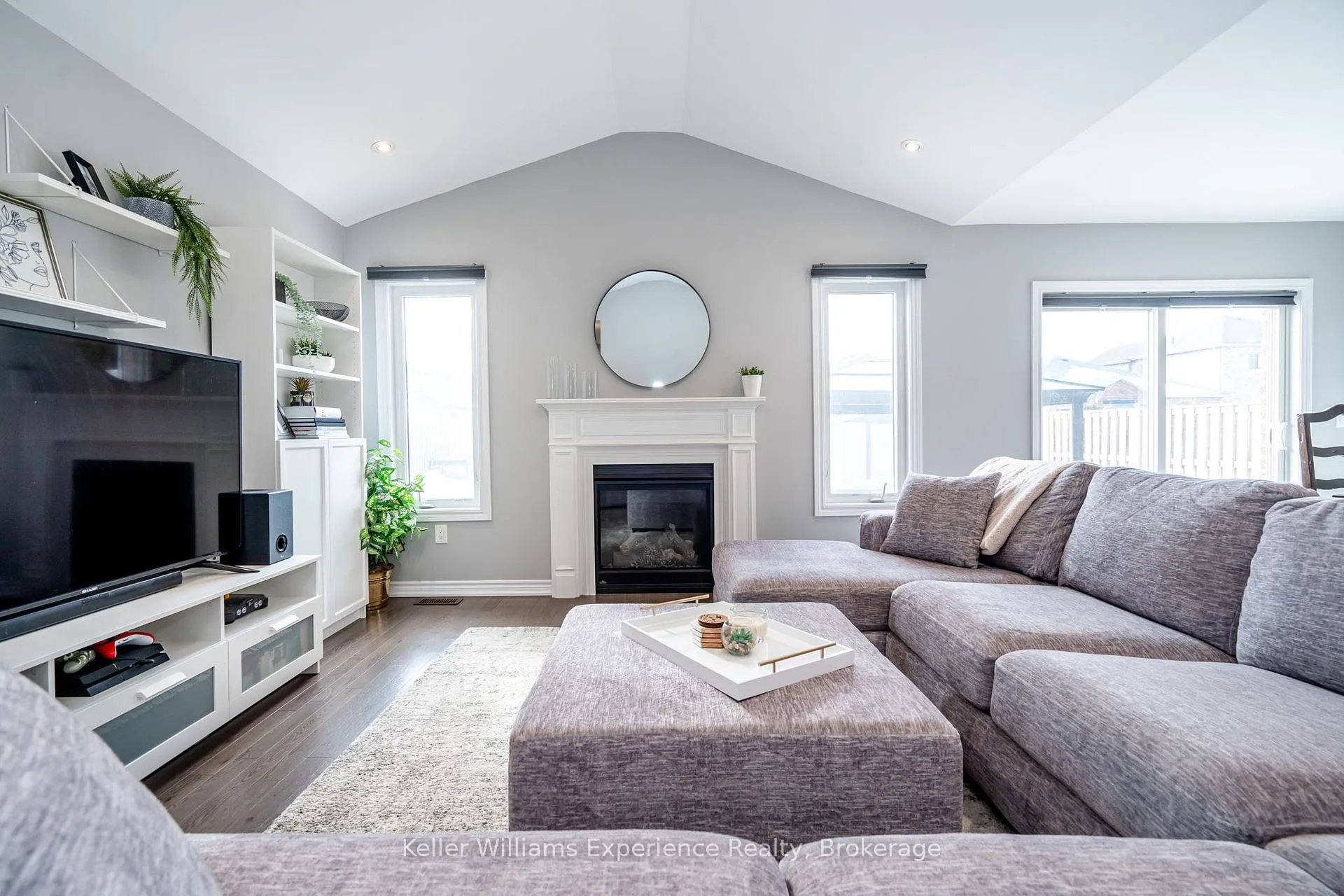 Photo 13 of 32 Hatton Drive, Penetanguishene — HOMEH