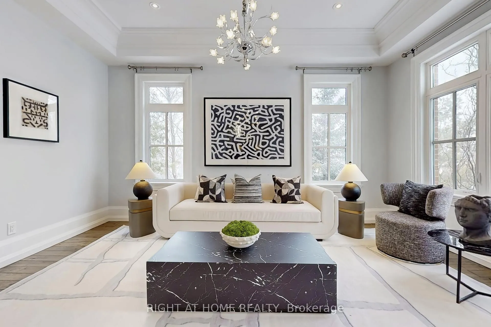 Photo 3 of 15 Davina Circle, Aurora, Aurora Estates — HOMEH