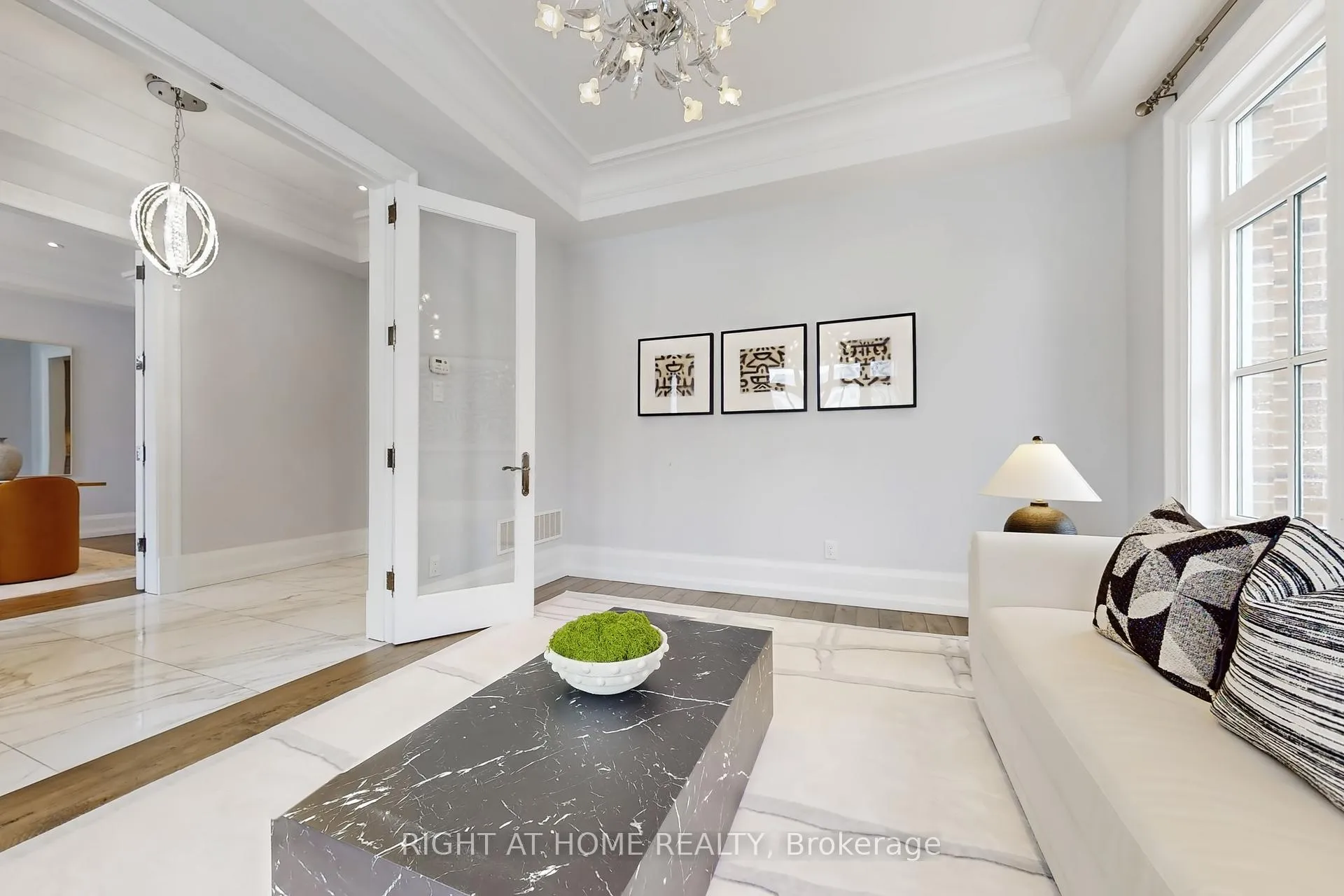 Photo 6 of 15 Davina Circle, Aurora, Aurora Estates — HOMEH