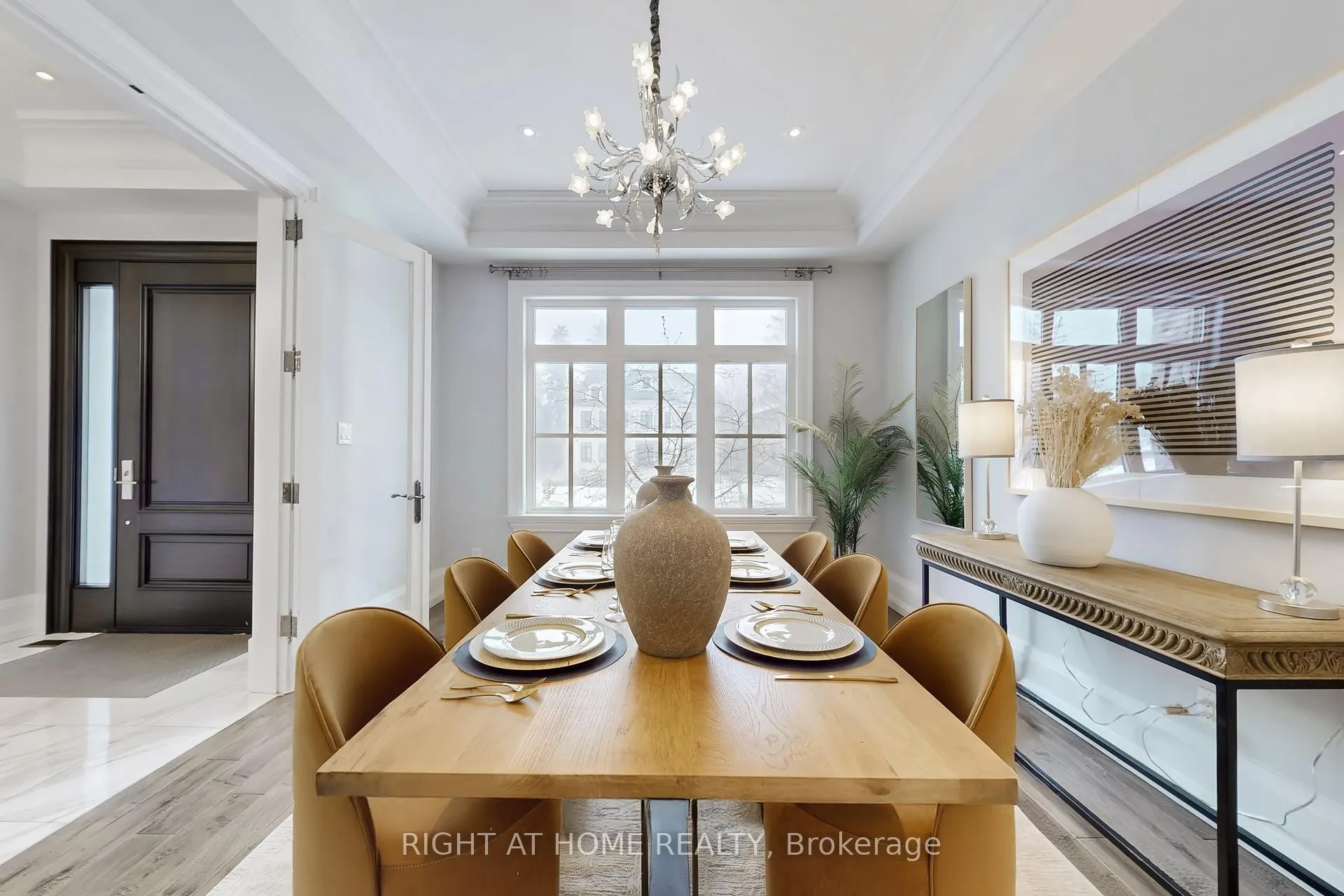 Photo 8 of 15 Davina Circle, Aurora, Aurora Estates — HOMEH