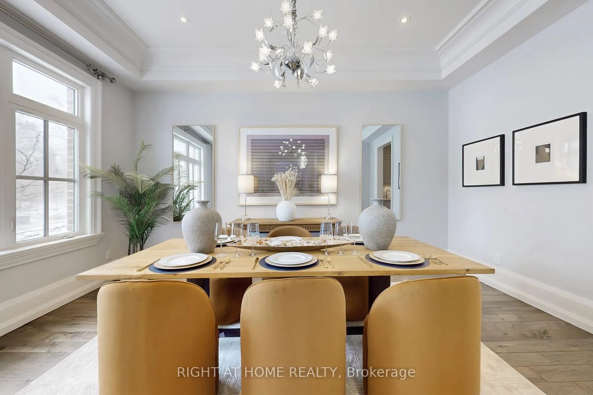 Photo 9 of 15 Davina Circle, Aurora, Aurora Estates — HOMEH