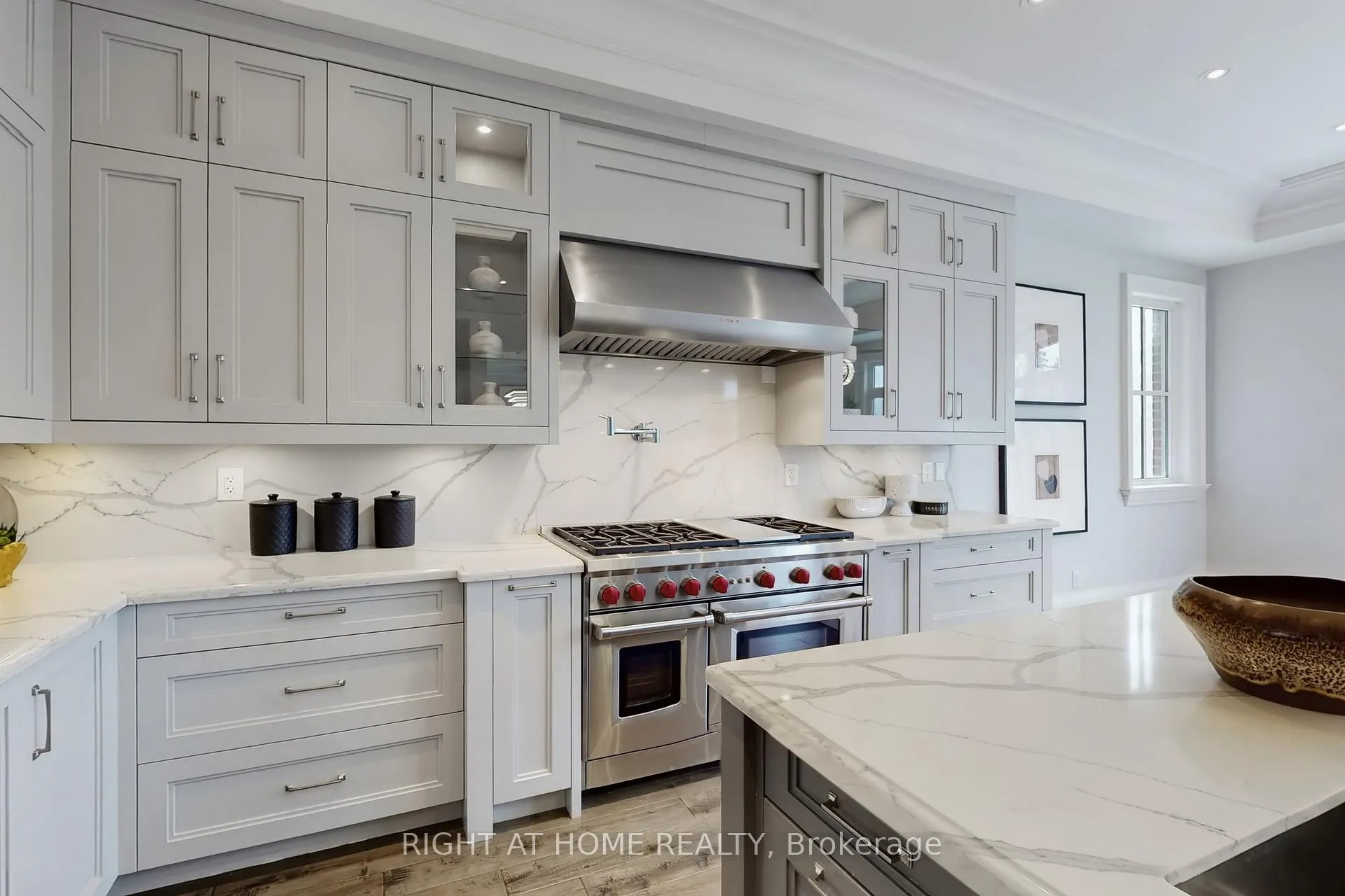 Photo 18 of 15 Davina Circle, Aurora, Aurora Estates — HOMEH