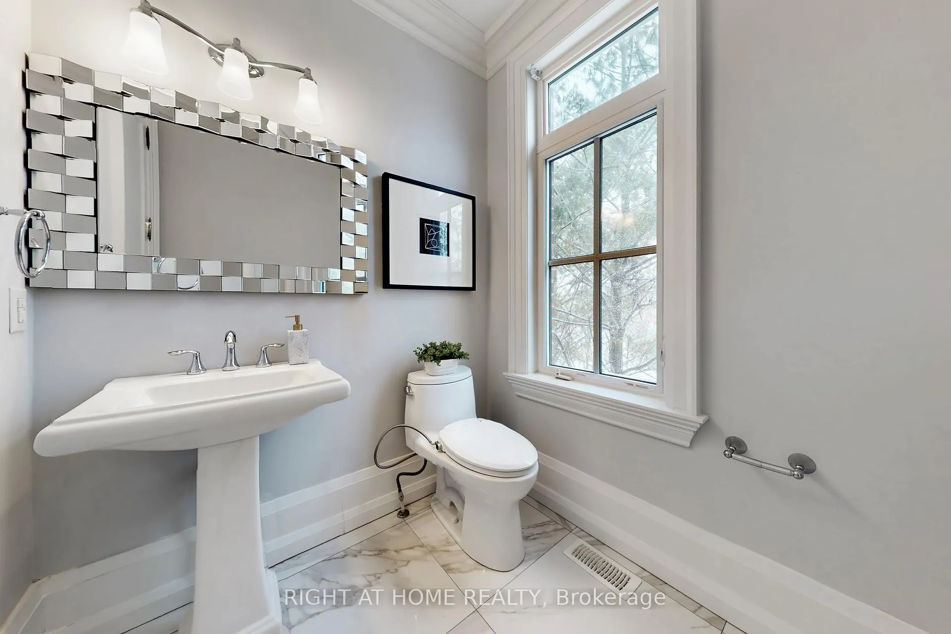 Photo 23 of 15 Davina Circle, Aurora, Aurora Estates — HOMEH