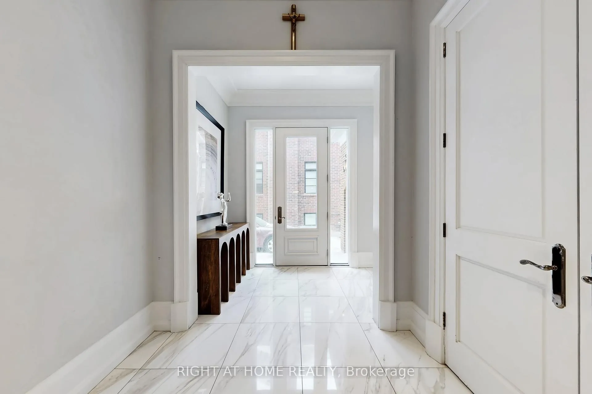 Photo 24 of 15 Davina Circle, Aurora, Aurora Estates — HOMEH