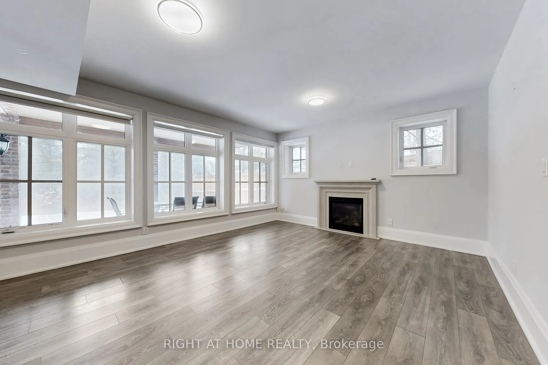 Photo 42 of 15 Davina Circle, Aurora, Aurora Estates — HOMEH