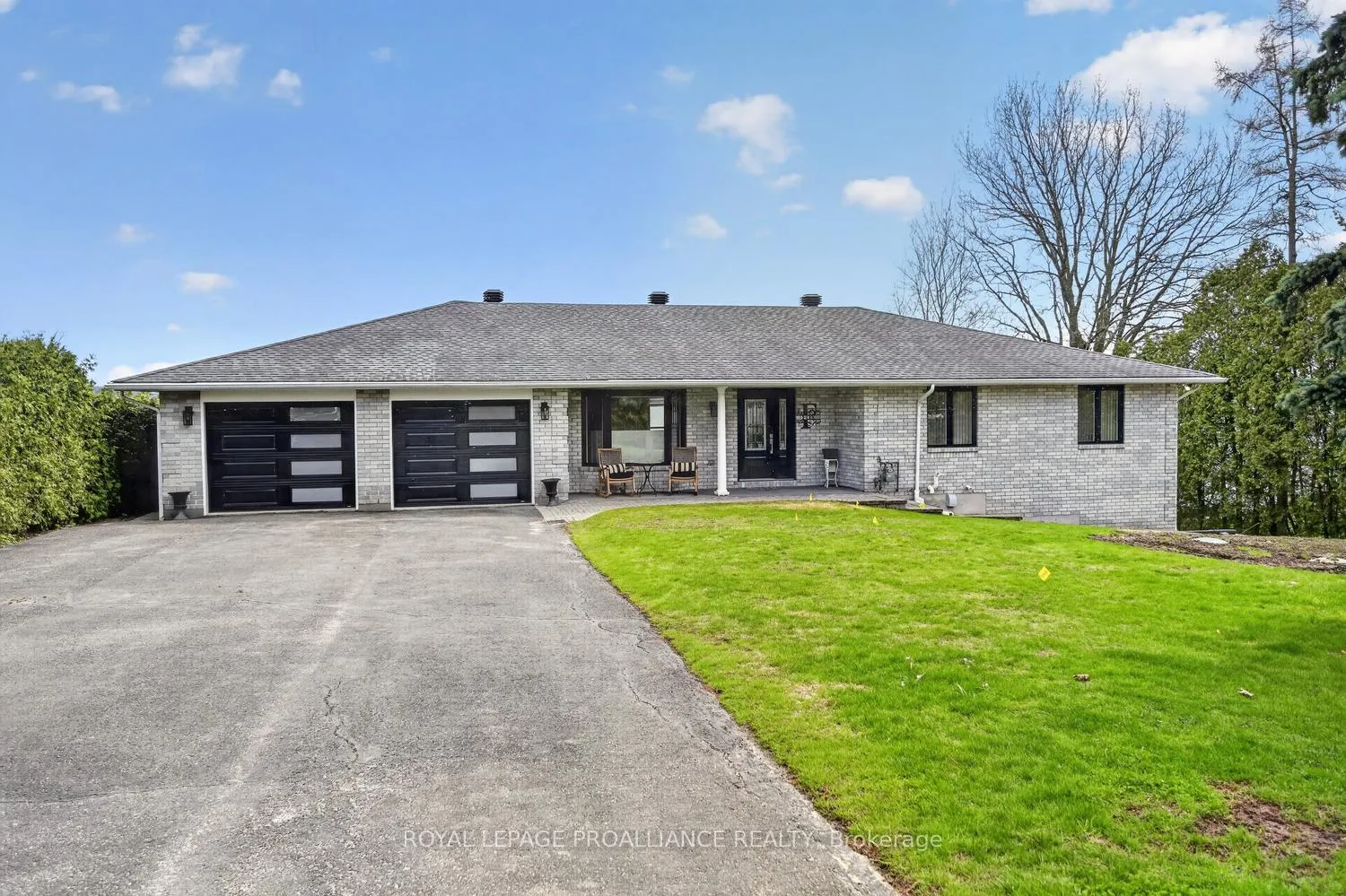 Photo 1 of 1289 County Road 2 E, Augusta, Augusta Twp — HOMEH