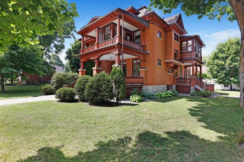 Photo 3 of 154 Quarry Avenue, Renfrew — HOMEH