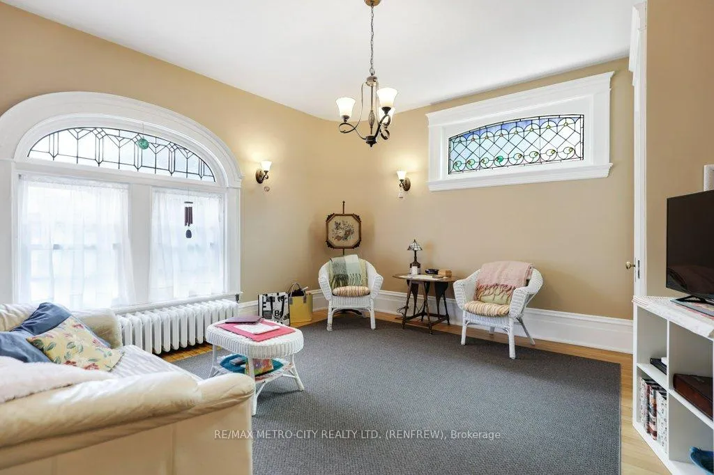 Photo 35 of 154 Quarry Avenue, Renfrew — HOMEH