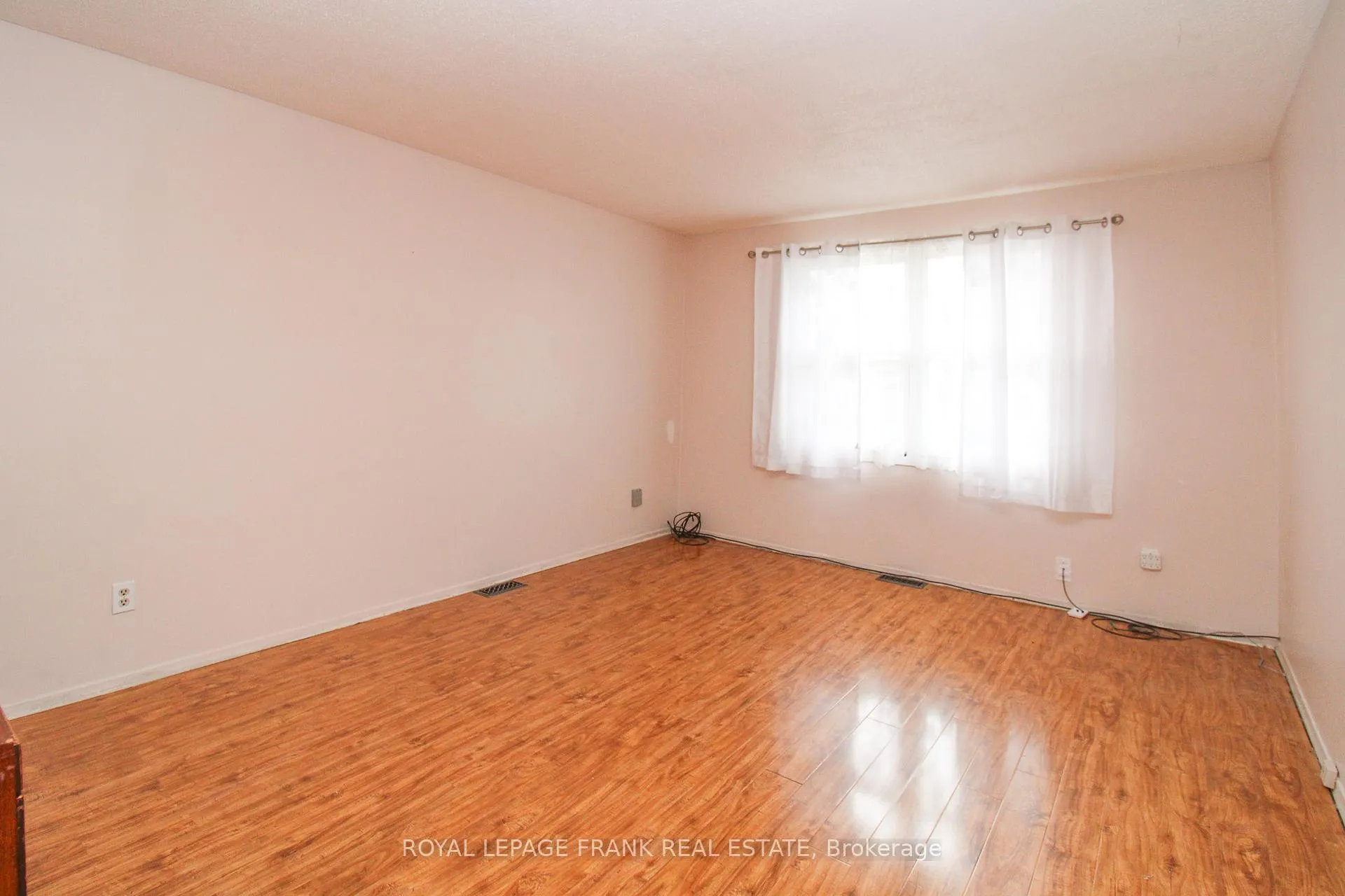 Photo 12 of 1006 Sydenham Road, Peterborough, Ashburnham Ward 4 — HOMEH