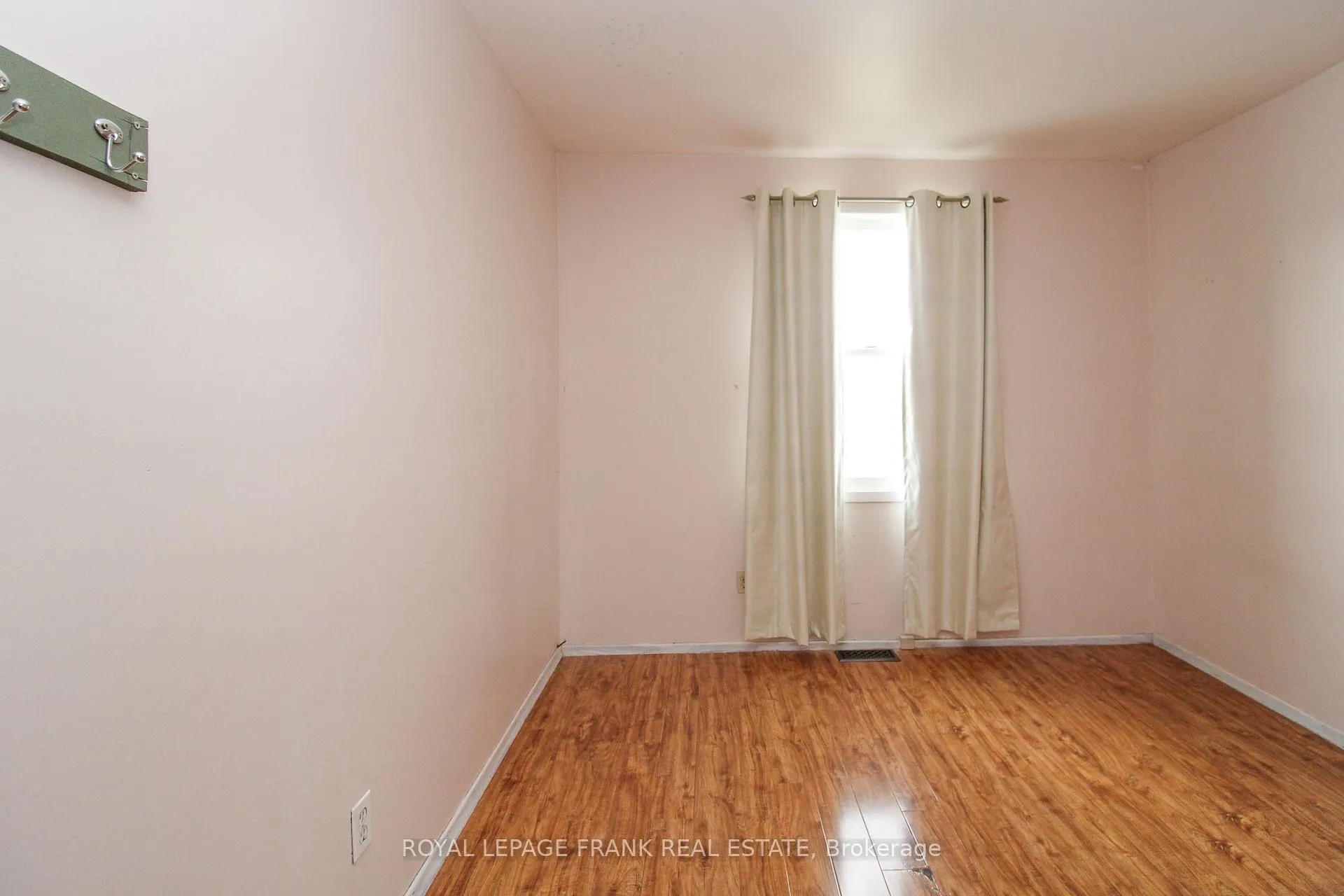 Photo 13 of 1006 Sydenham Road, Peterborough, Ashburnham Ward 4 — HOMEH
