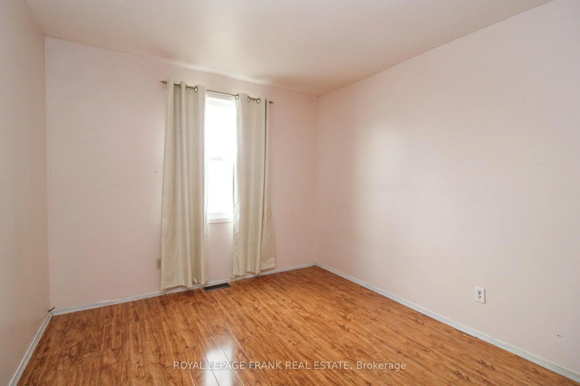 Photo 14 of 1006 Sydenham Road, Peterborough, Ashburnham Ward 4 — HOMEH
