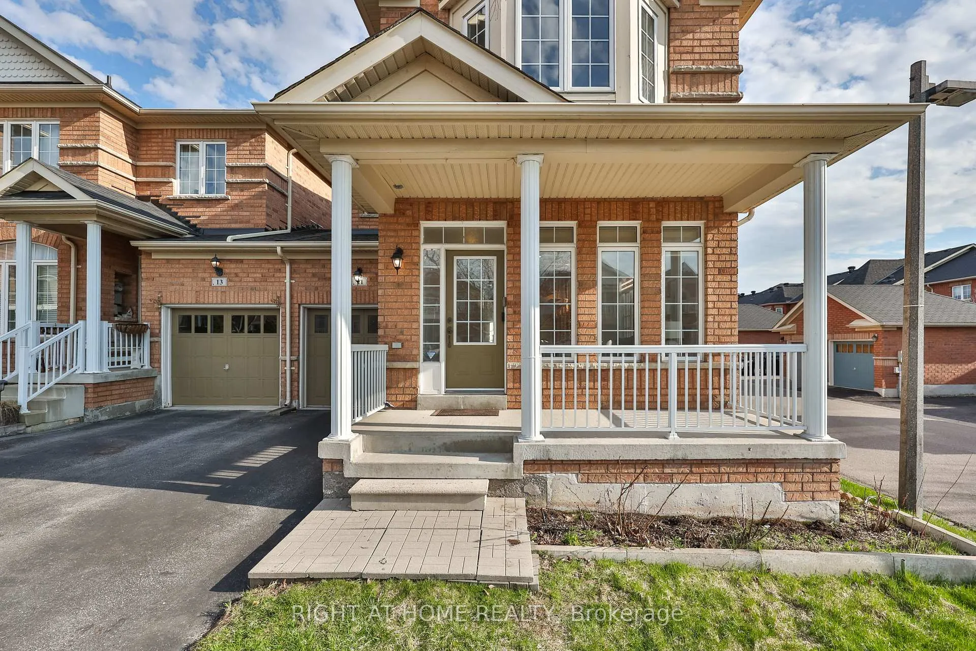 Photo 3 of 11 Rizal Avenue, Markham, Box Grove — HOMEH