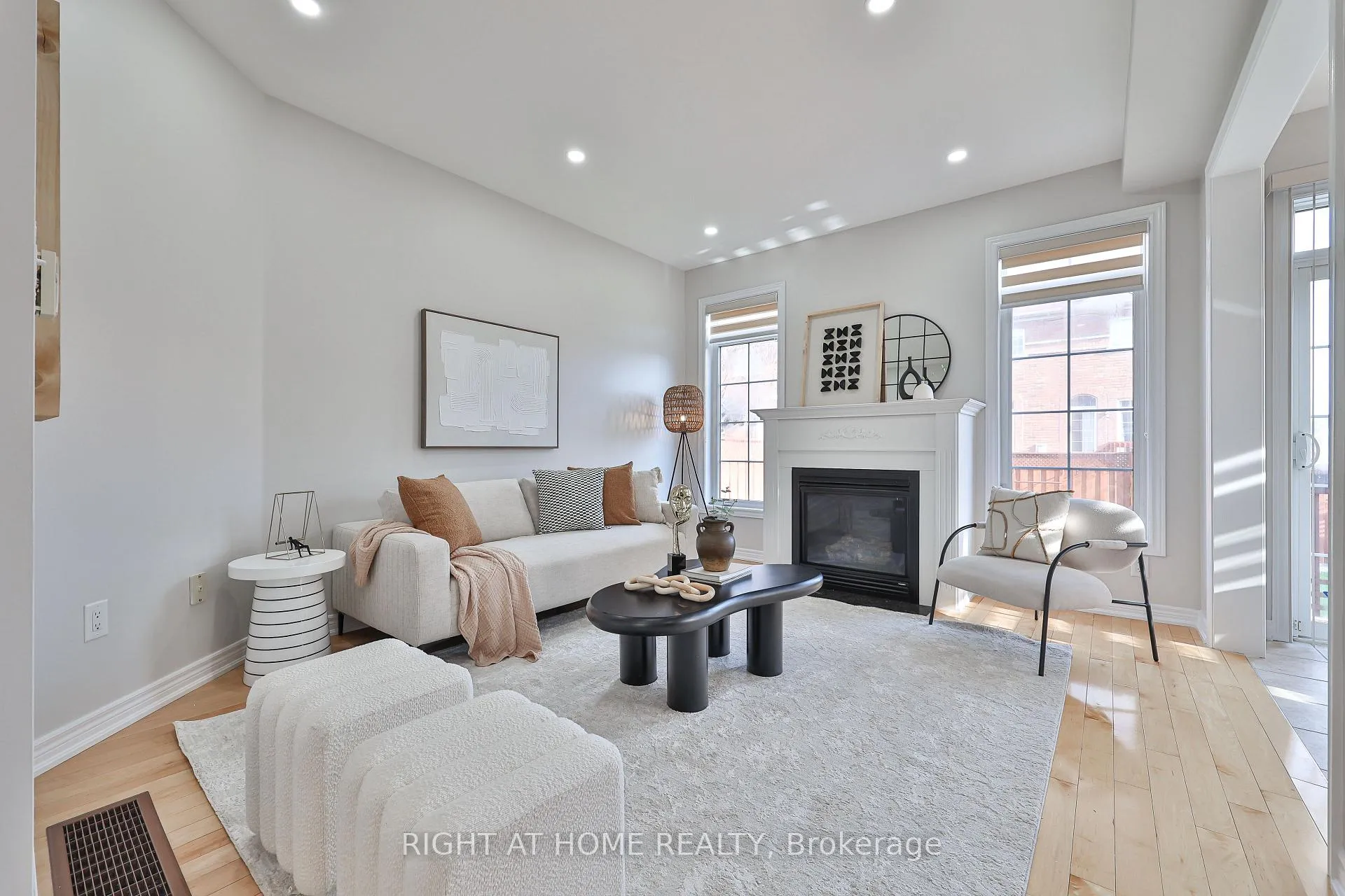 Photo 11 of 11 Rizal Avenue, Markham, Box Grove — HOMEH