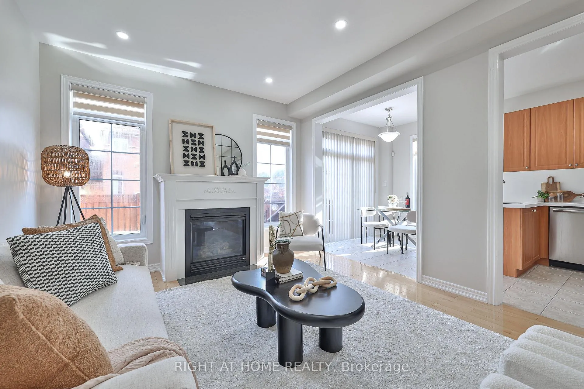 Photo 14 of 11 Rizal Avenue, Markham, Box Grove — HOMEH