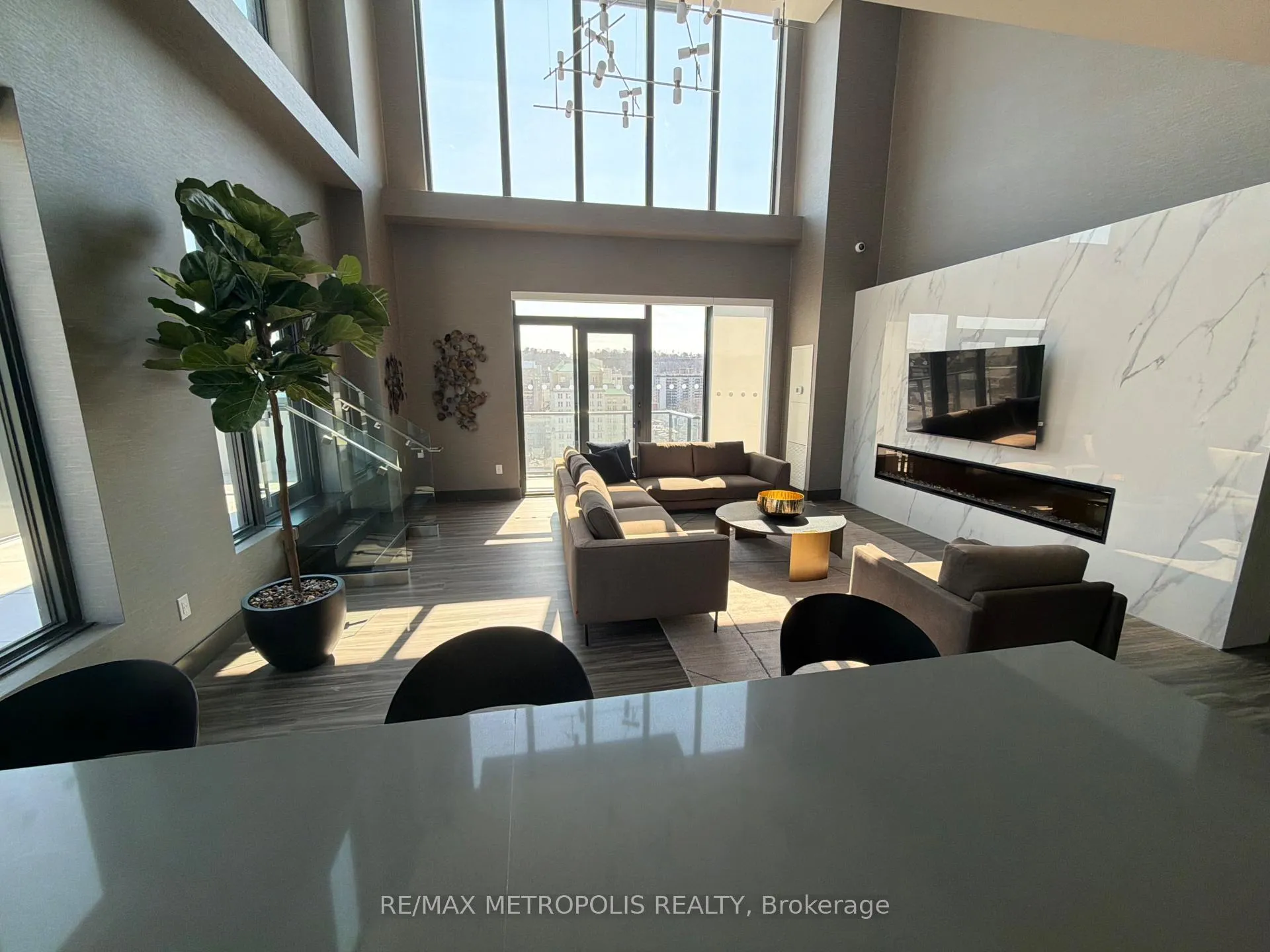 Photo 13 of Unit 2709, 75 James Street S, Hamilton, Corktown — HOMEH