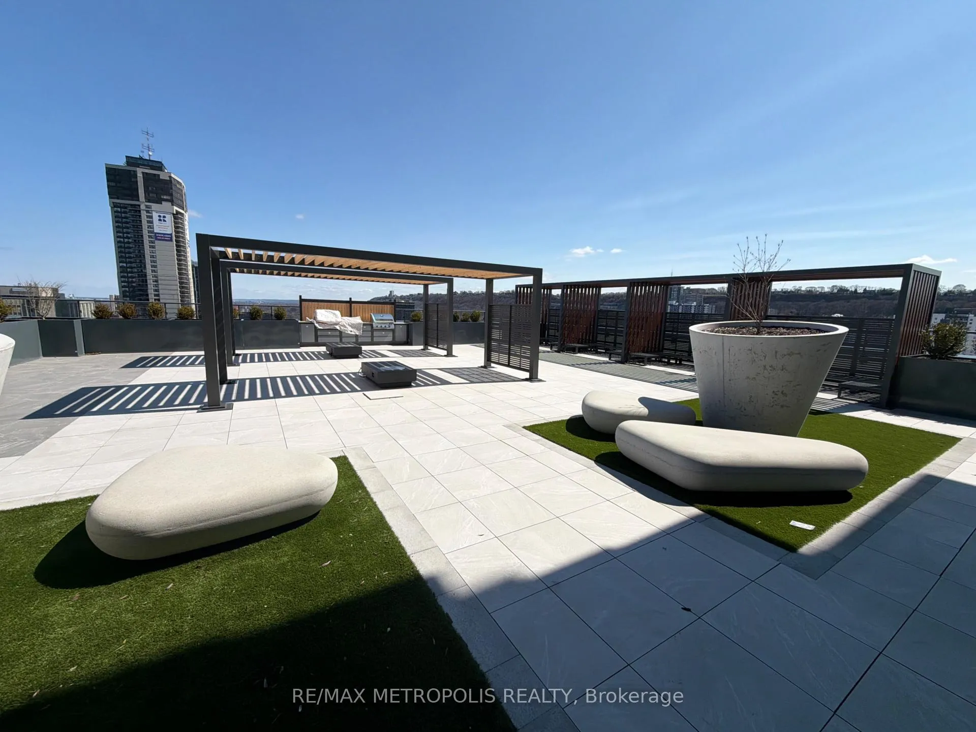 Photo 14 of Unit 2709, 75 James Street S, Hamilton, Corktown — HOMEH