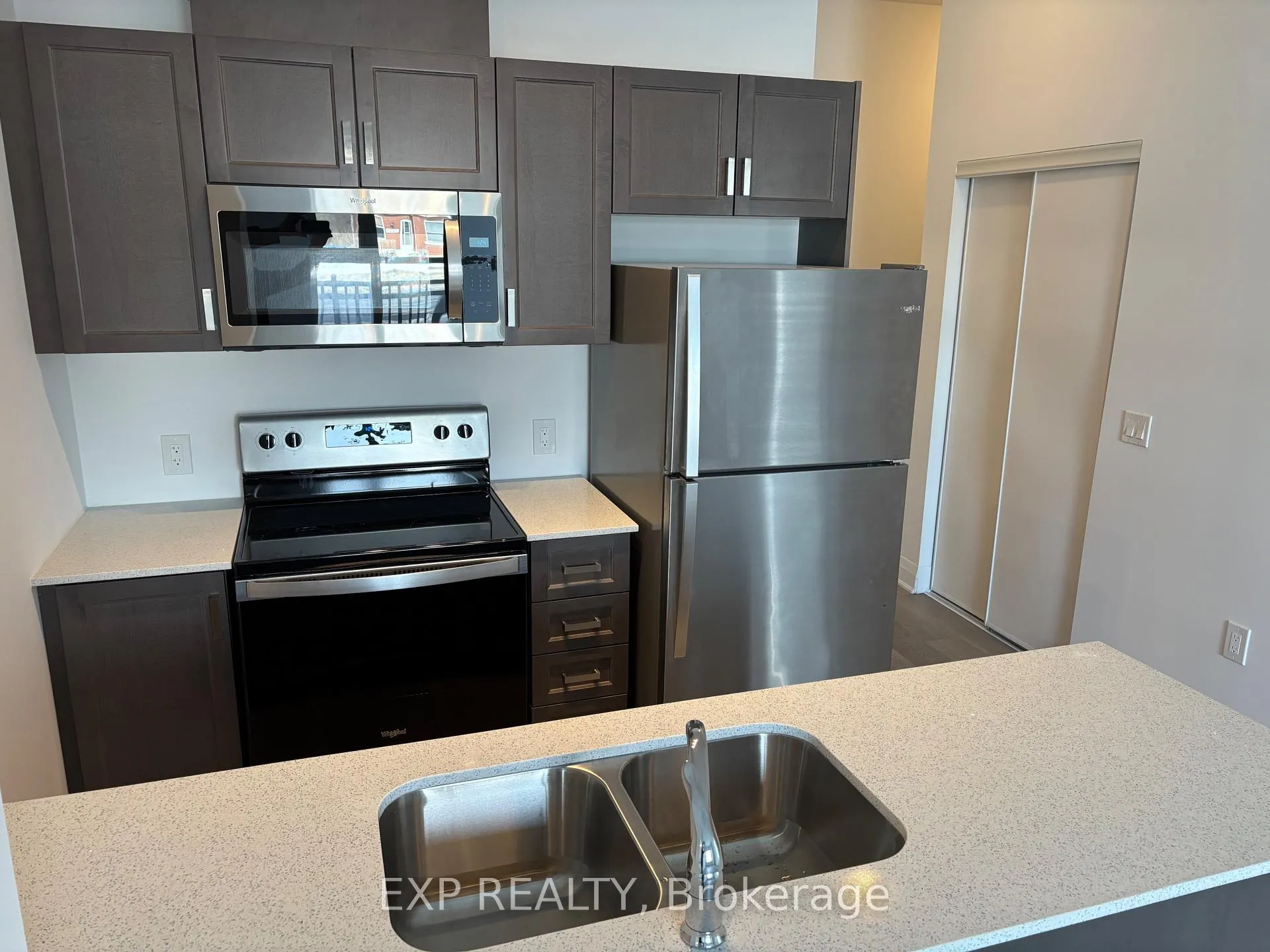 Photo 10 of 1936 Rymal Road E, Hamilton, Rural Glanbrook — HOMEH