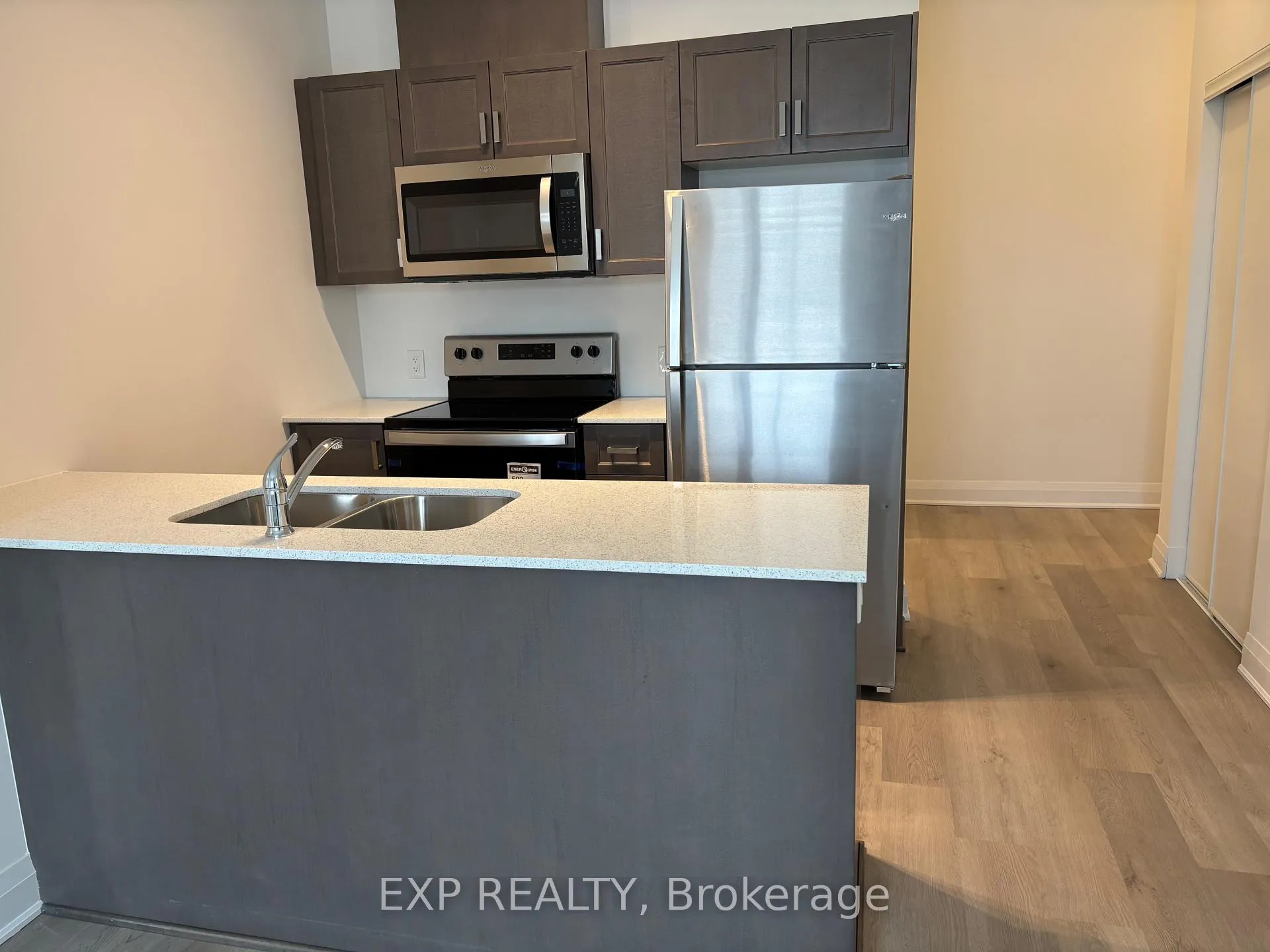 Photo 11 of 1936 Rymal Road E, Hamilton, Rural Glanbrook — HOMEH