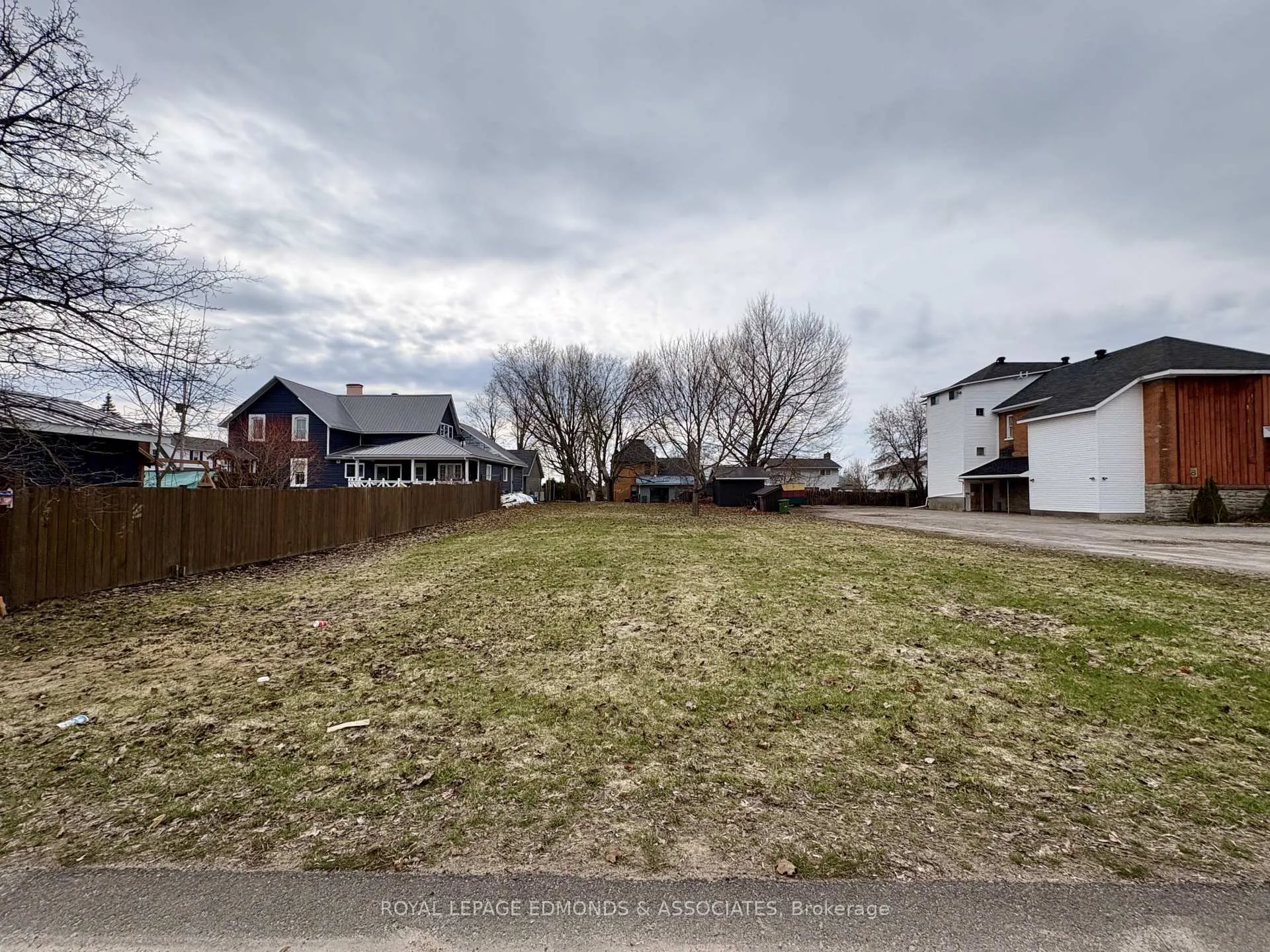 Photo 2 of 420 Maple Avenue, Pembroke — HOMEH