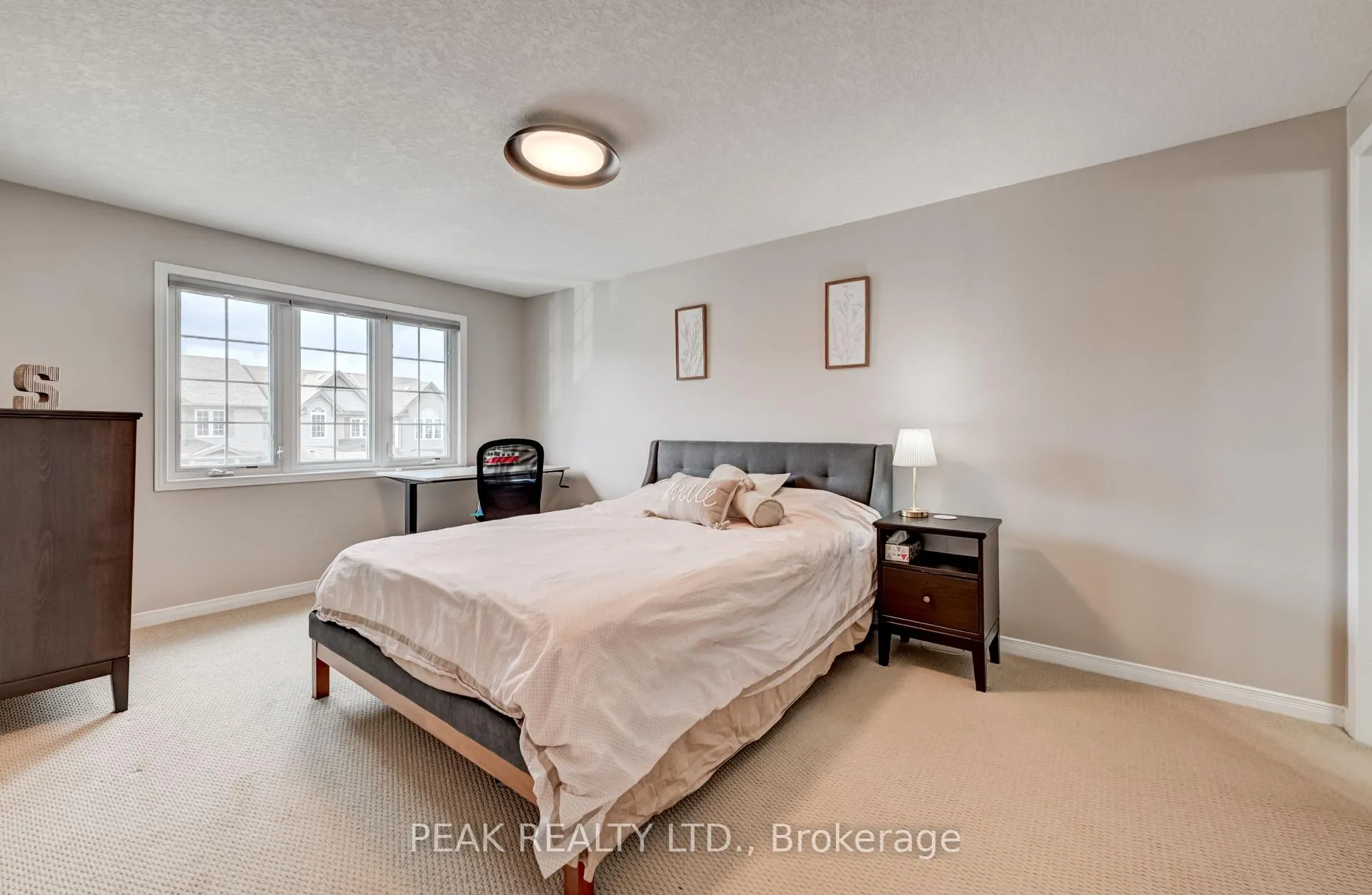 Photo 16 of 547 Wild Iris Avenue, Waterloo, Columbia Forest — HOMEH