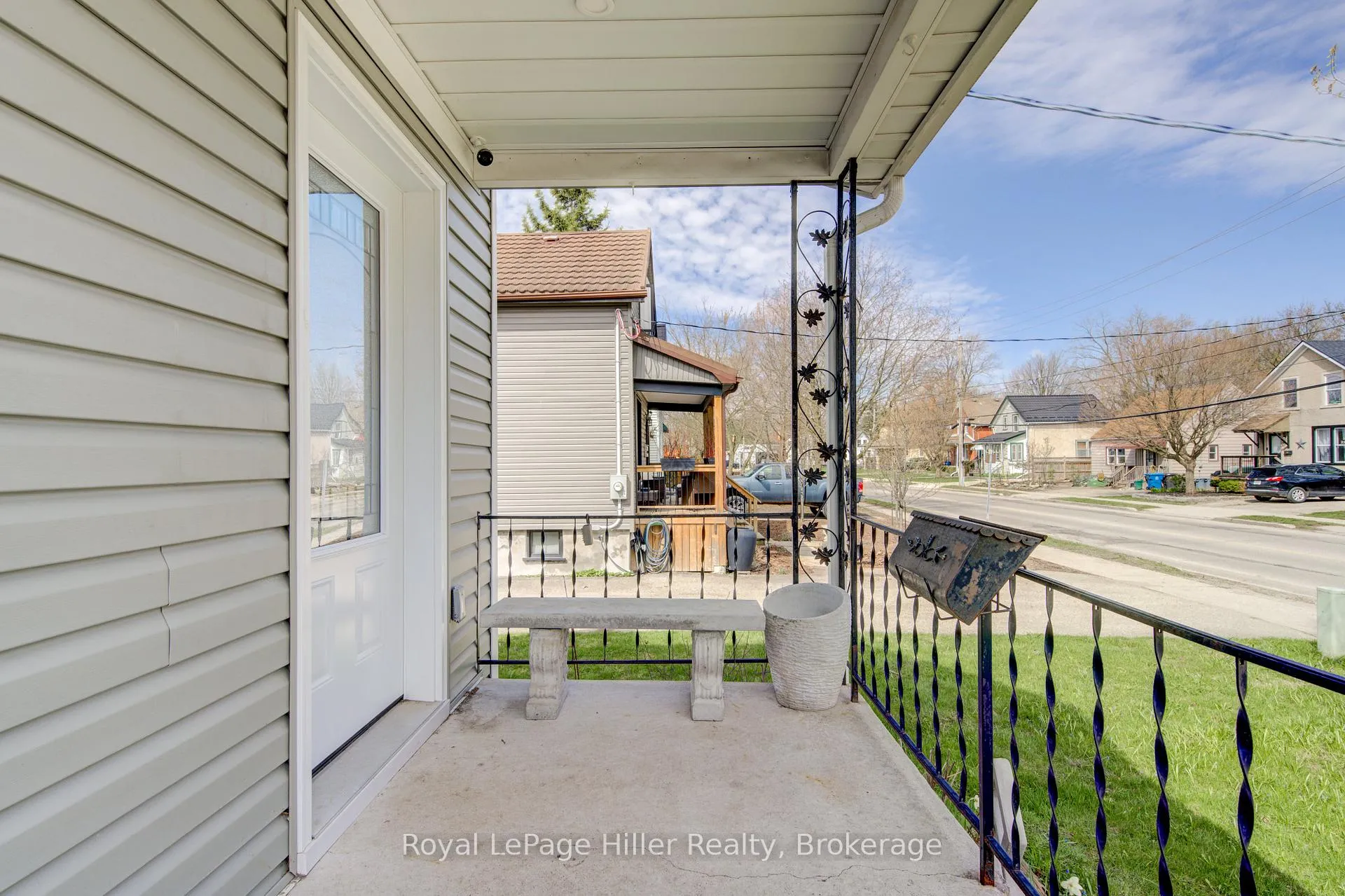 Photo 3 of 31 Norfolk Street, Stratford — HOMEH