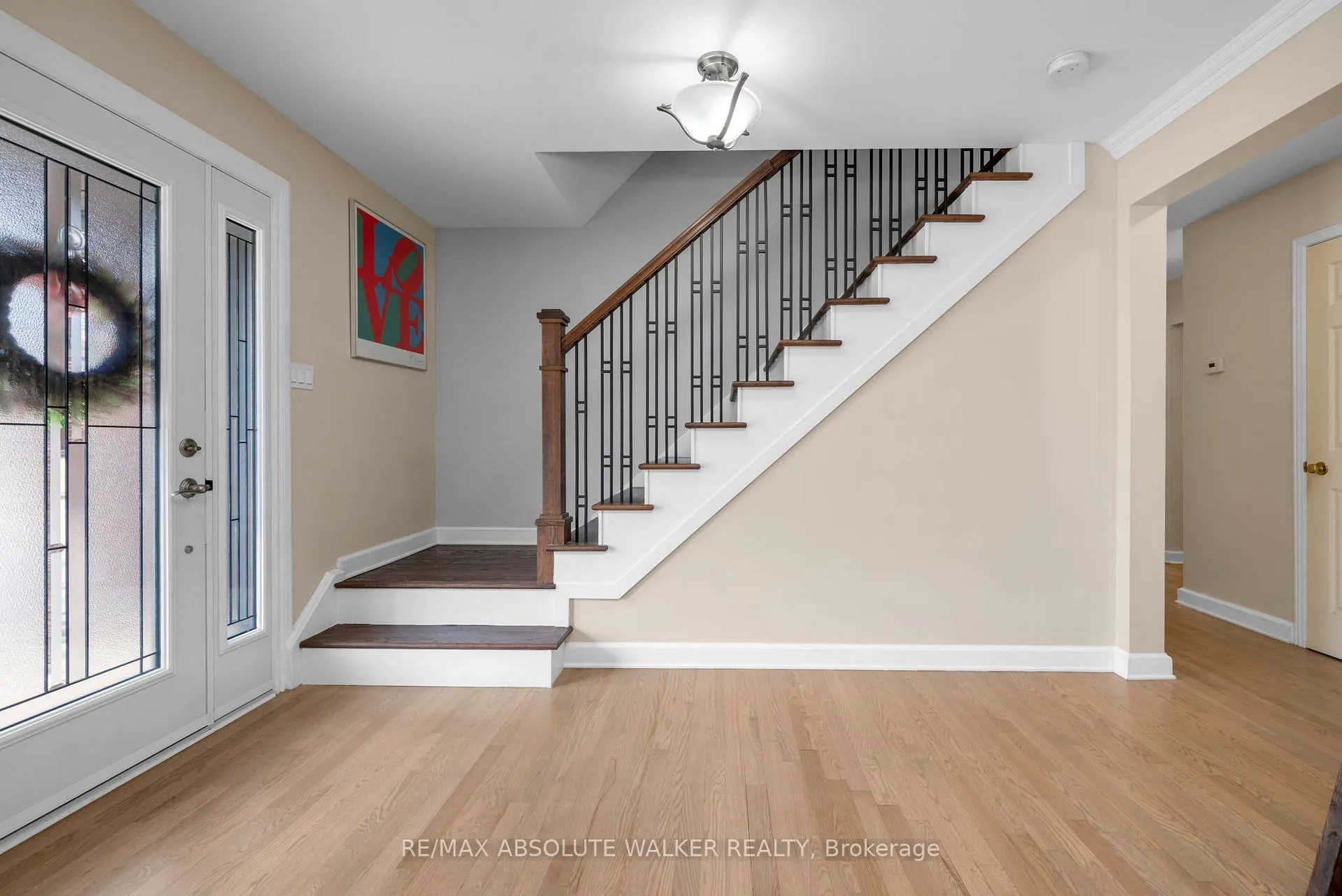 Photo 3 of 21 Pattermead Crescent, Ottawa, Hunt Club/Western Community — HOMEH
