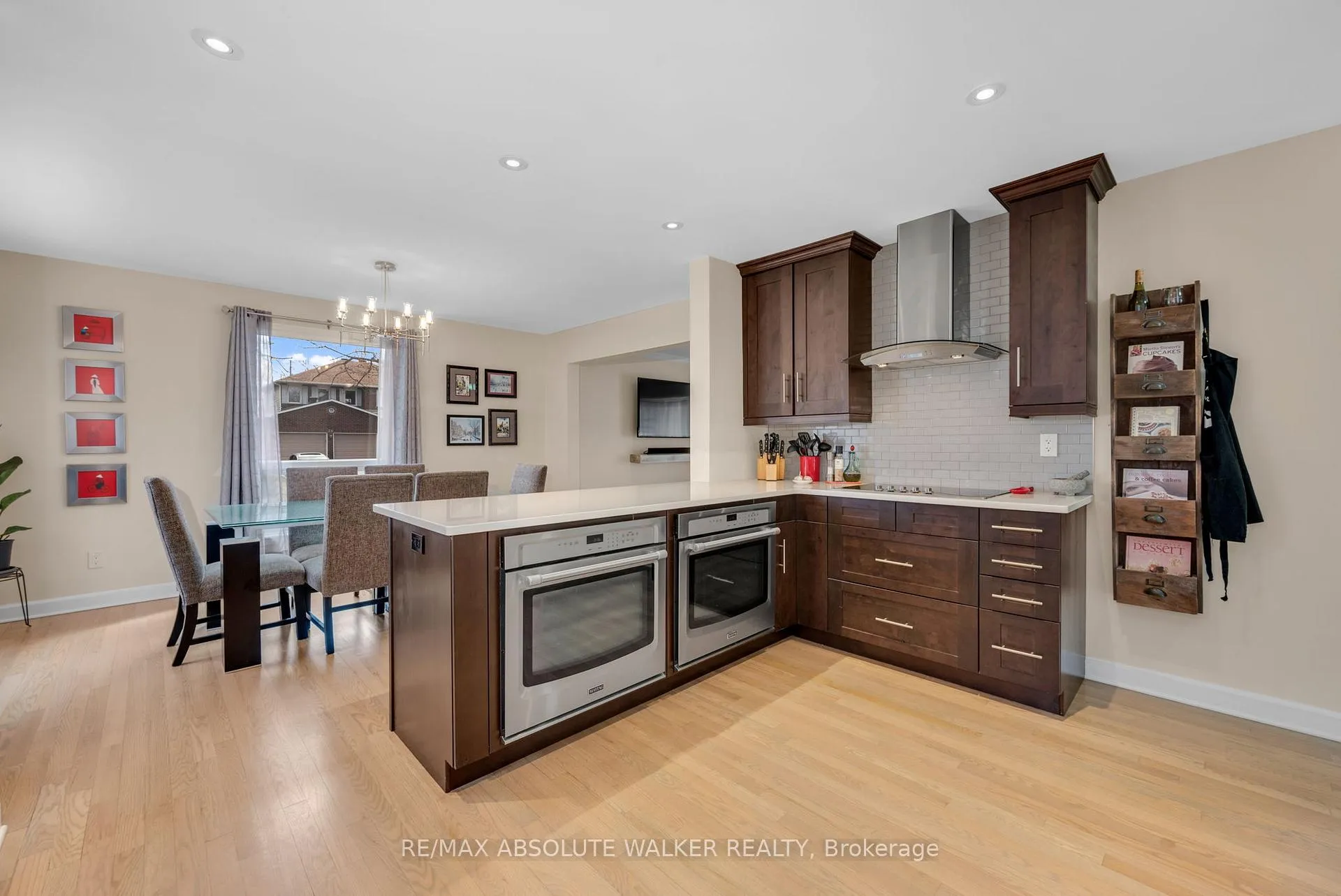 Photo 7 of 21 Pattermead Crescent, Ottawa, Hunt Club/Western Community — HOMEH