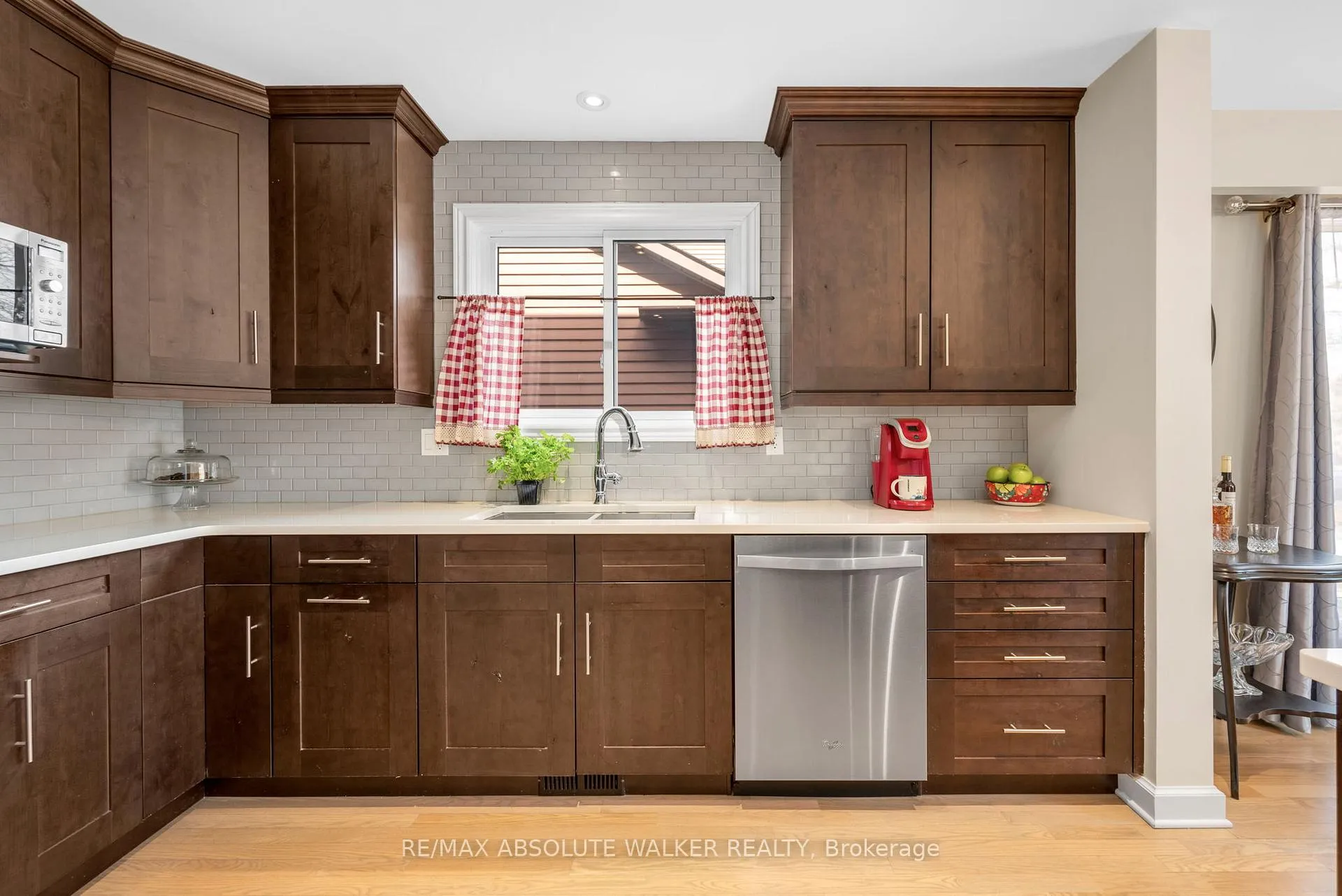 Photo 9 of 21 Pattermead Crescent, Ottawa, Hunt Club/Western Community — HOMEH