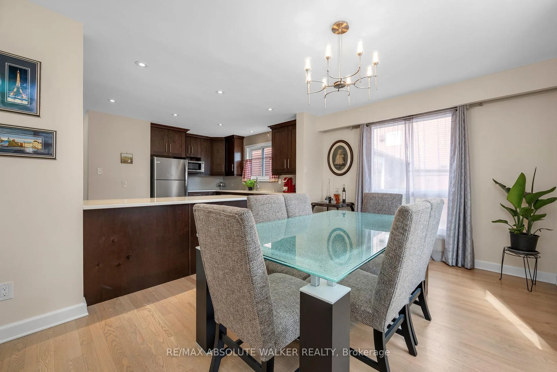 Photo 12 of 21 Pattermead Crescent, Ottawa, Hunt Club/Western Community — HOMEH
