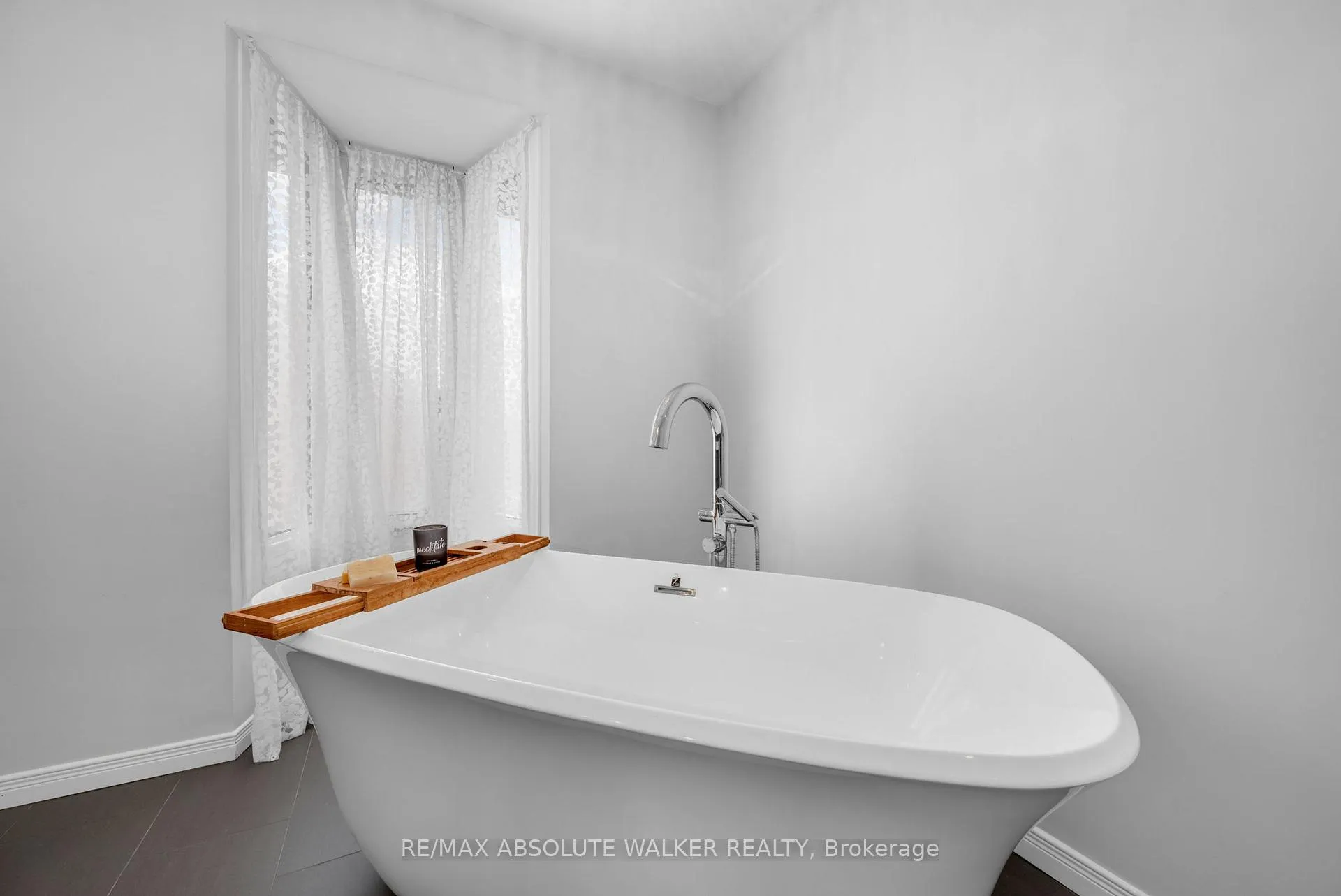 Photo 24 of 21 Pattermead Crescent, Ottawa, Hunt Club/Western Community — HOMEH