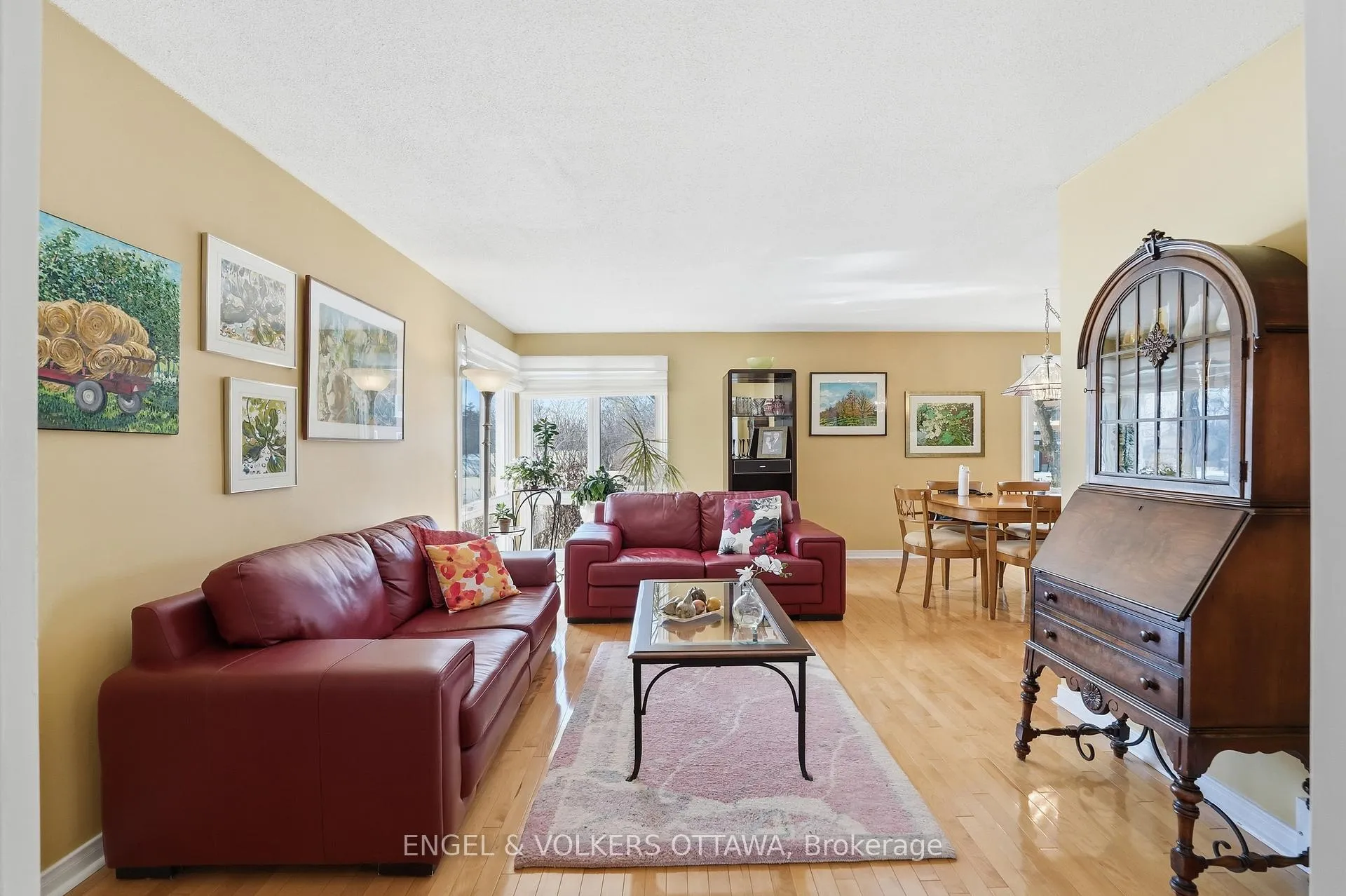 Photo 8 of 113 Benlea Drive, Ottawa, Tanglewood — HOMEH