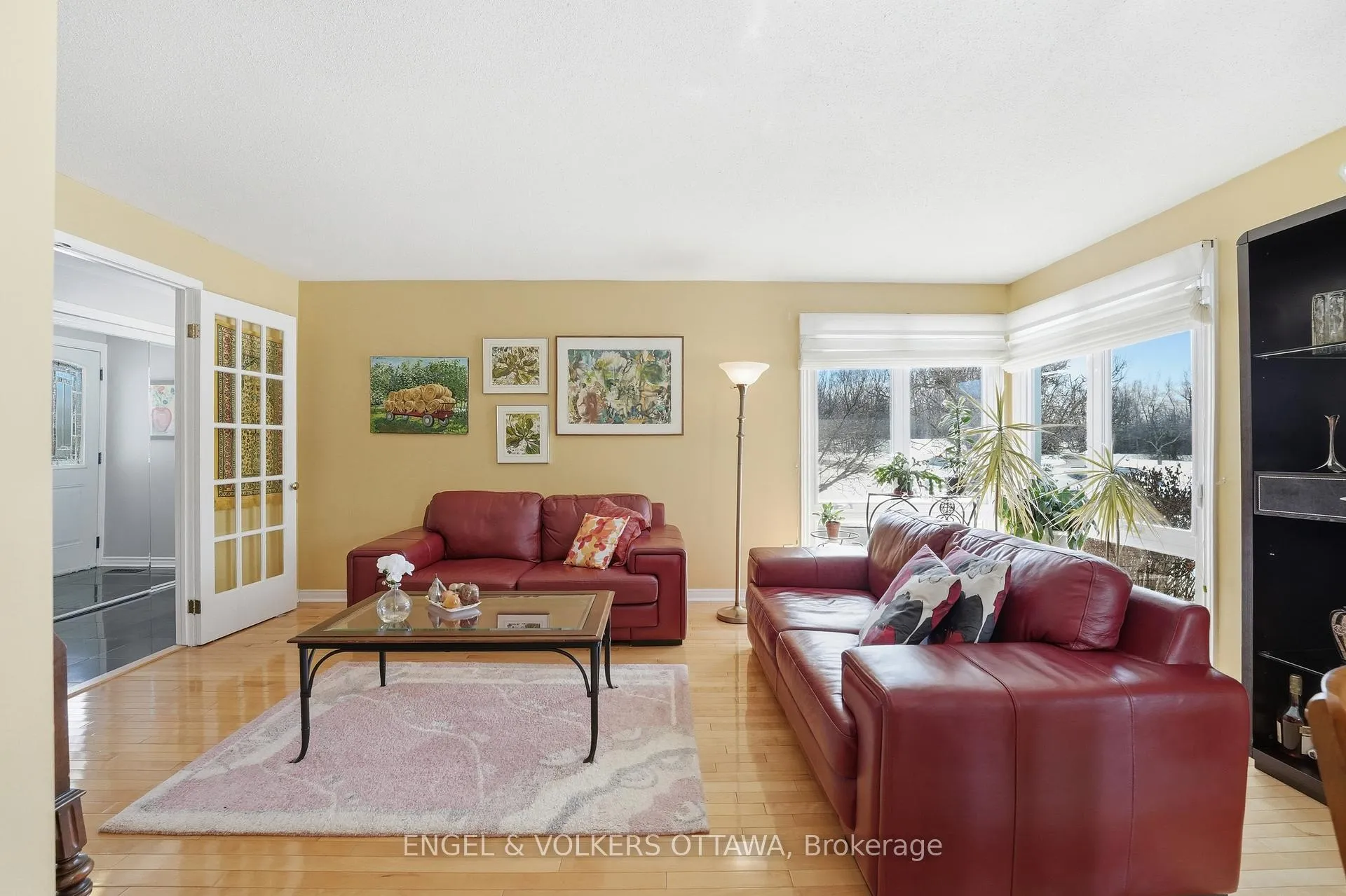 Photo 10 of 113 Benlea Drive, Ottawa, Tanglewood — HOMEH