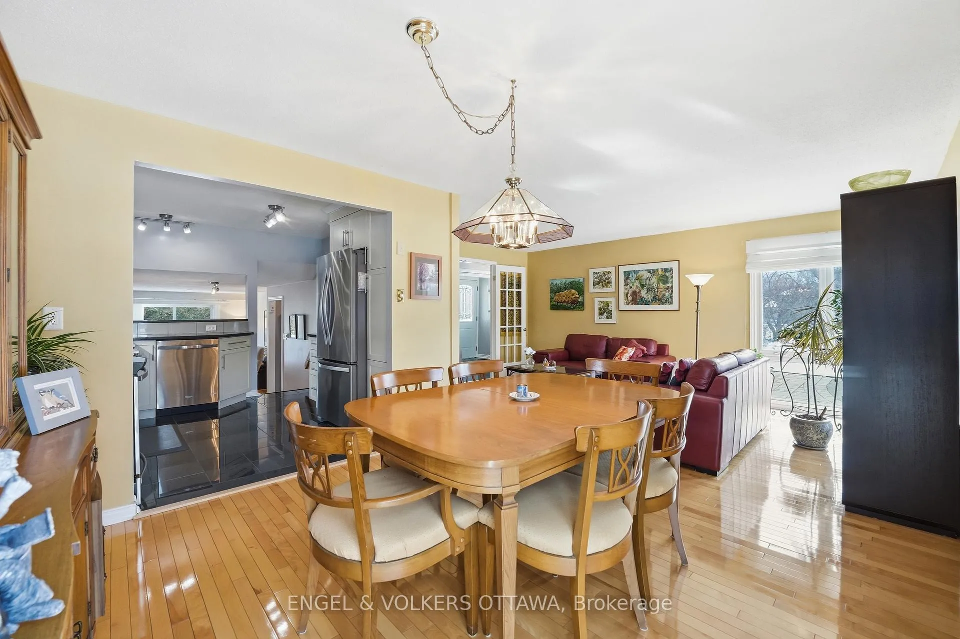 Photo 15 of 113 Benlea Drive, Ottawa, Tanglewood — HOMEH
